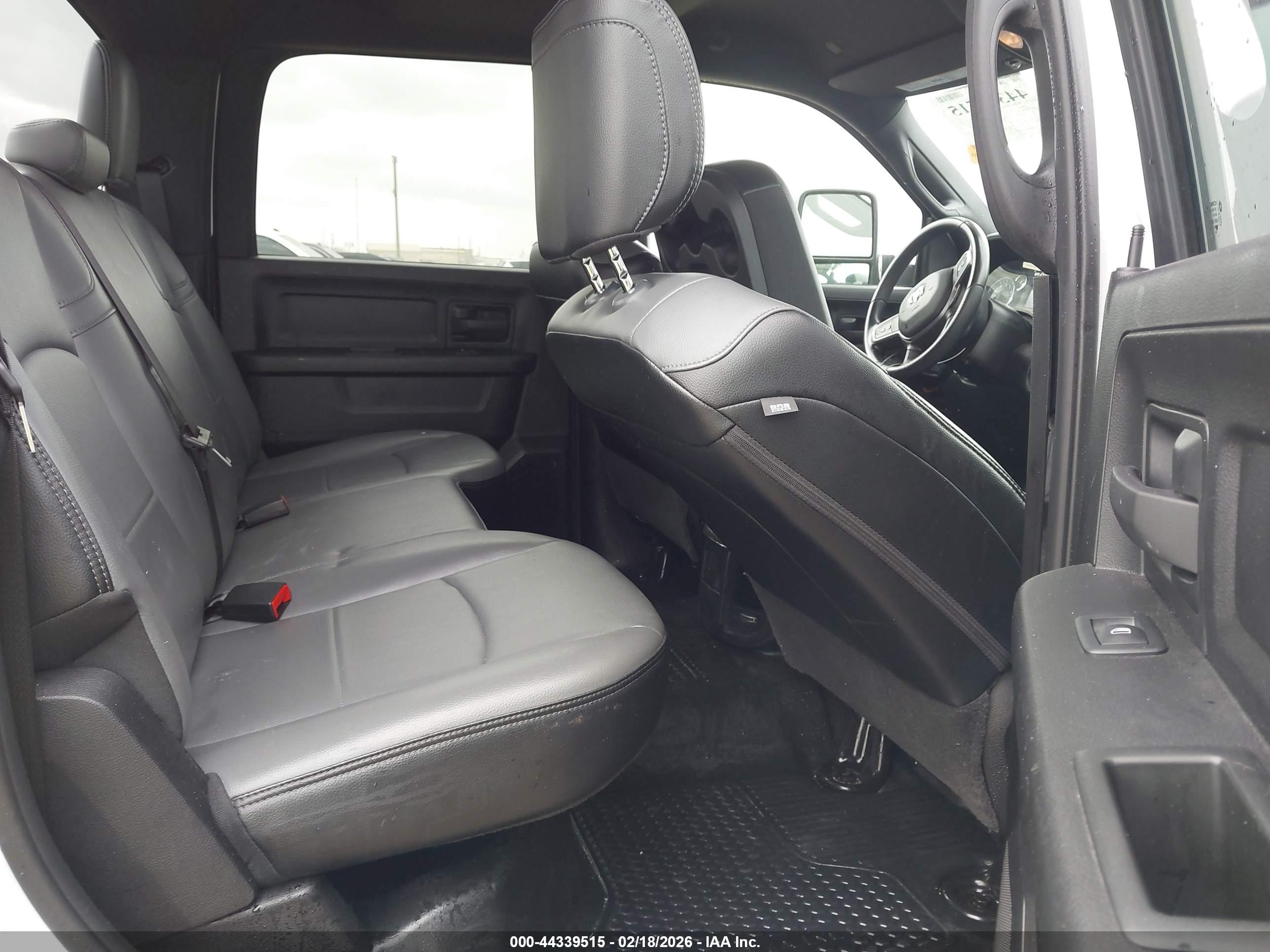 RAM 2500 image 8
