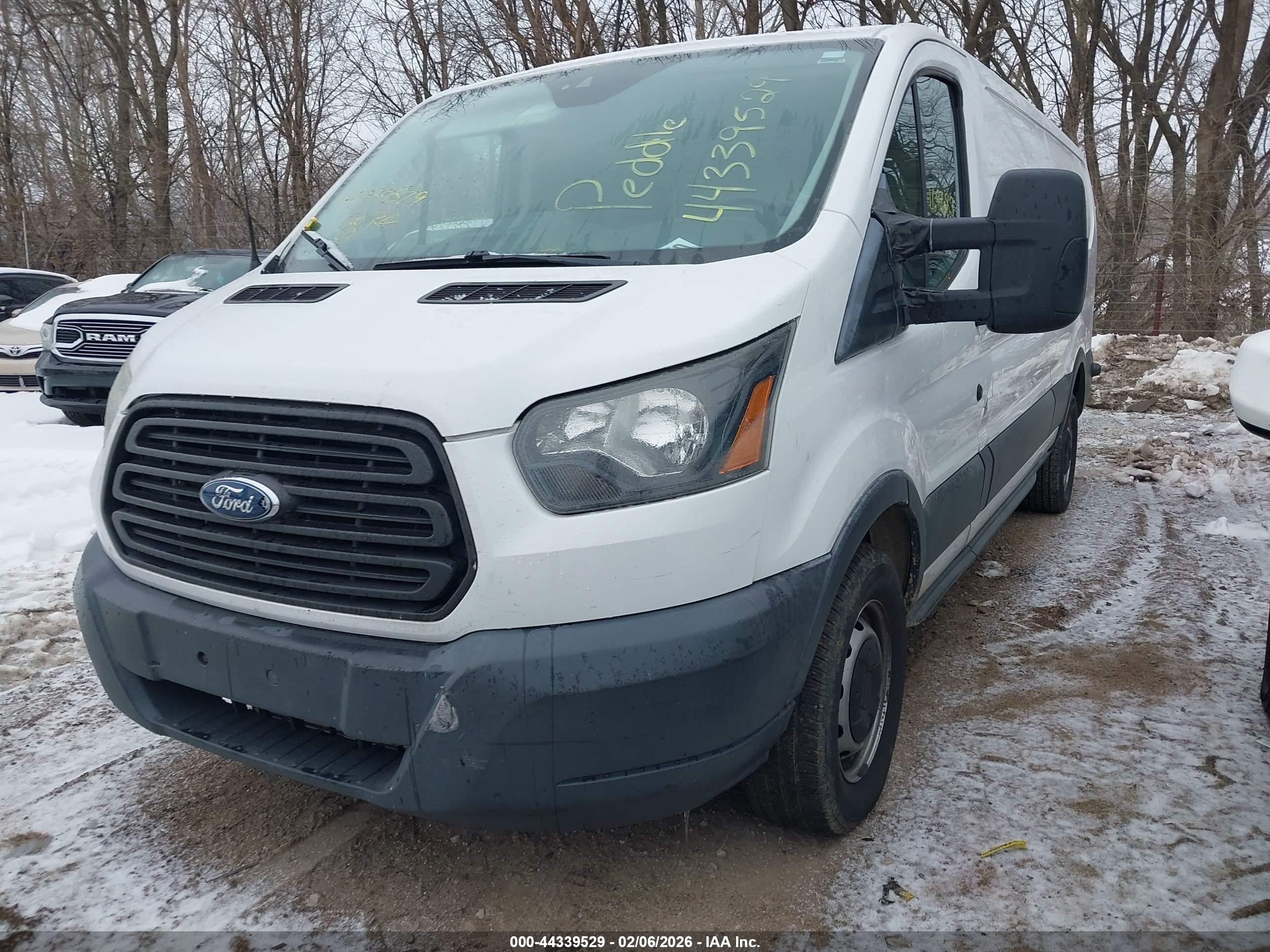 FORD TRANSIT-350 image 6