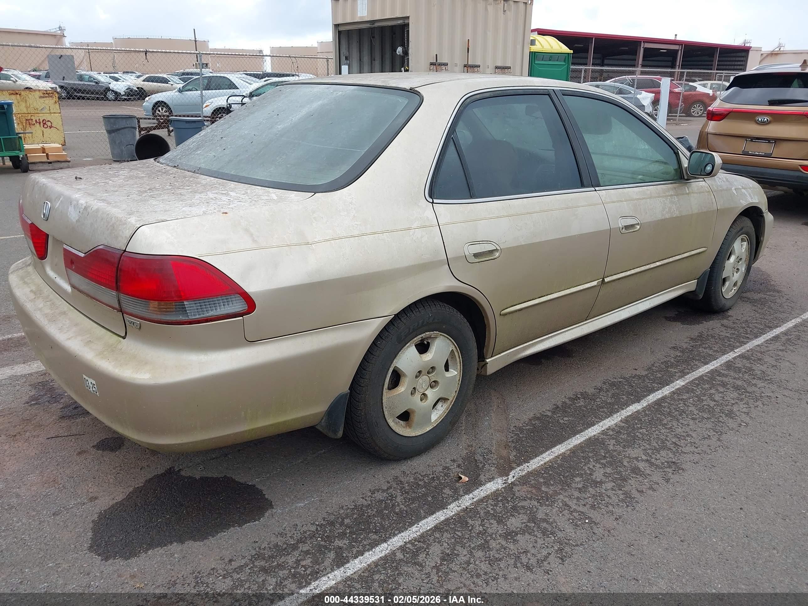 HONDA ACCORD image 4