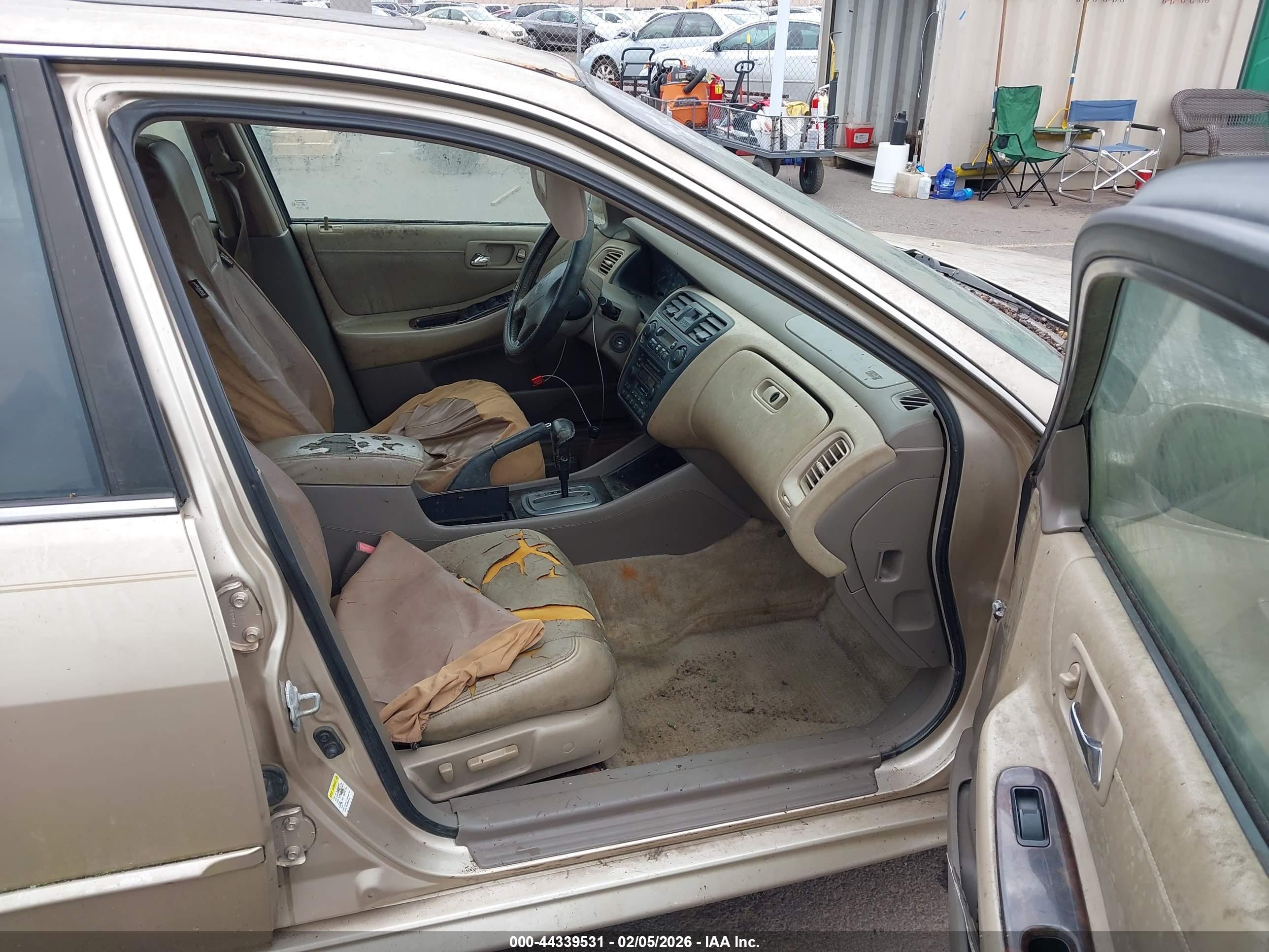 HONDA ACCORD image 5