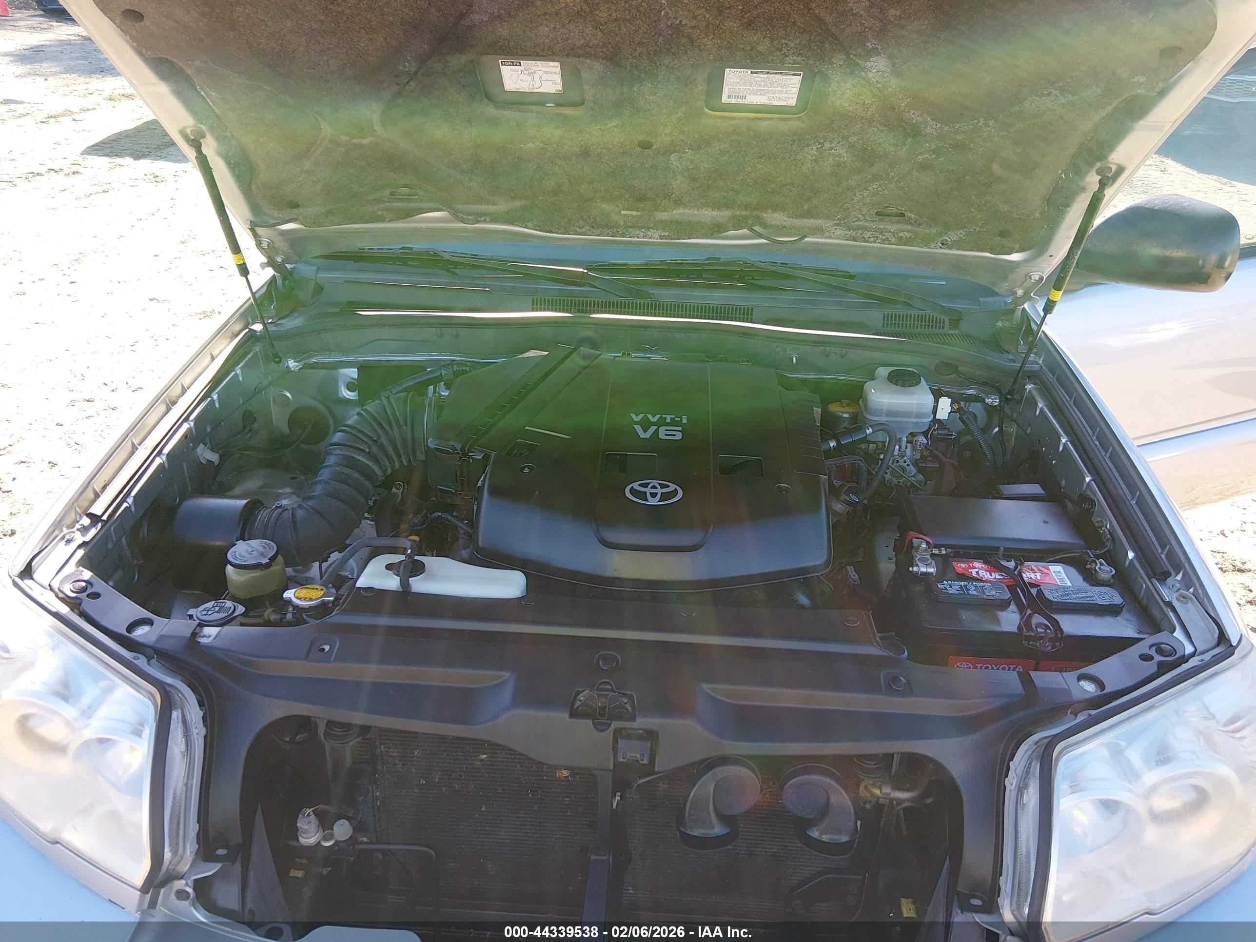 TOYOTA 4RUNNER image 10