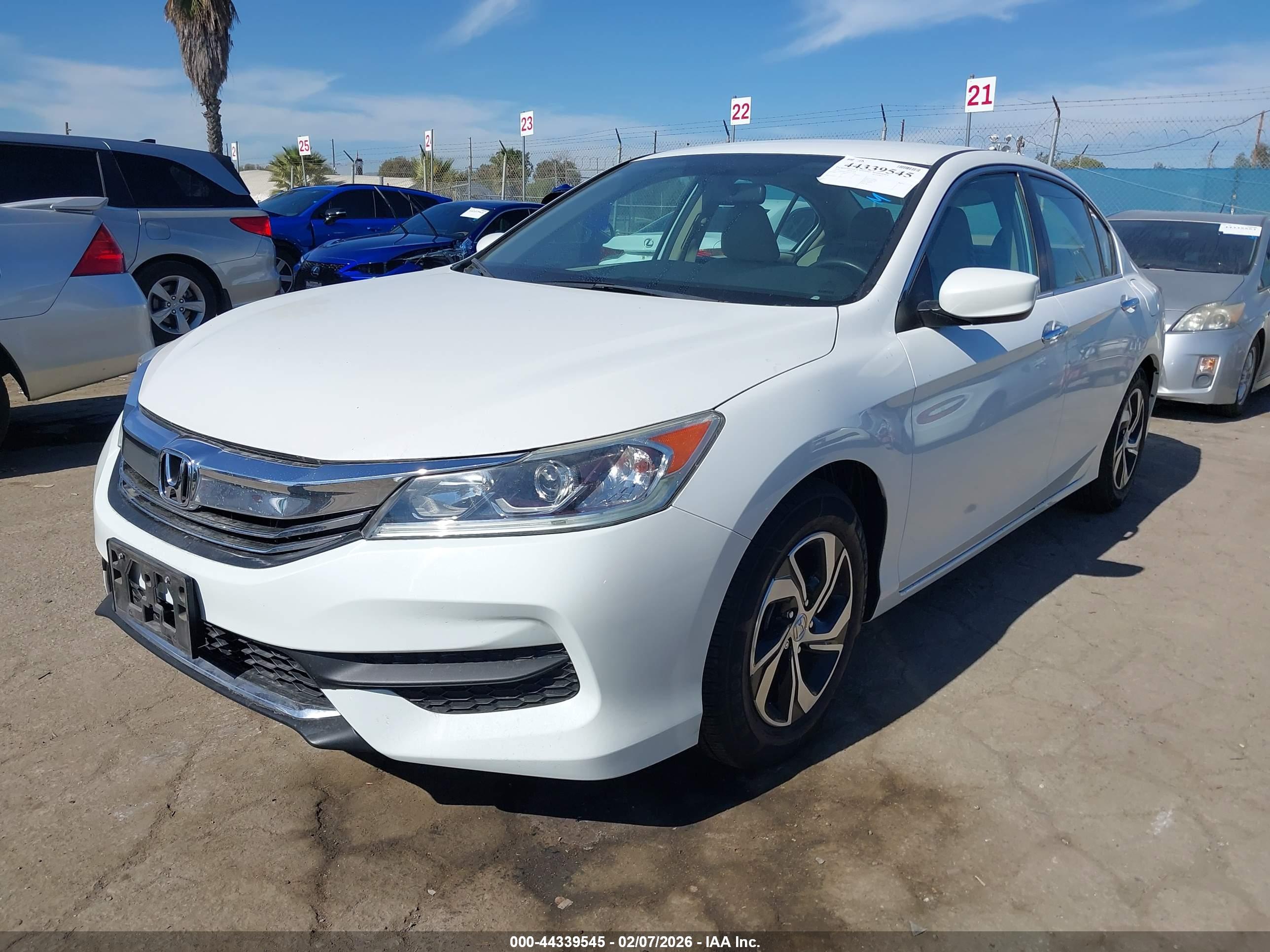 HONDA ACCORD image 2