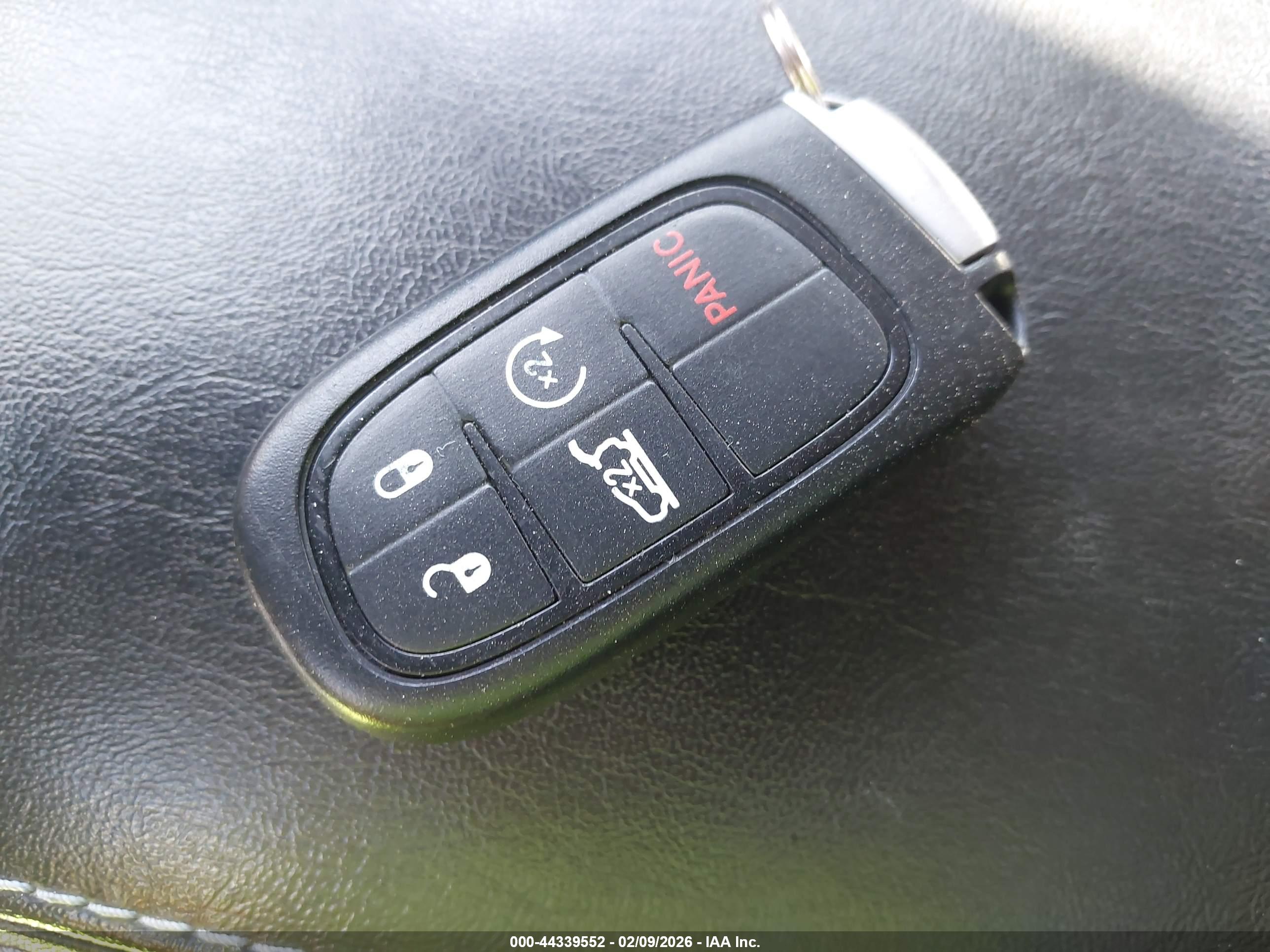 JEEP CHEROKEE image 11