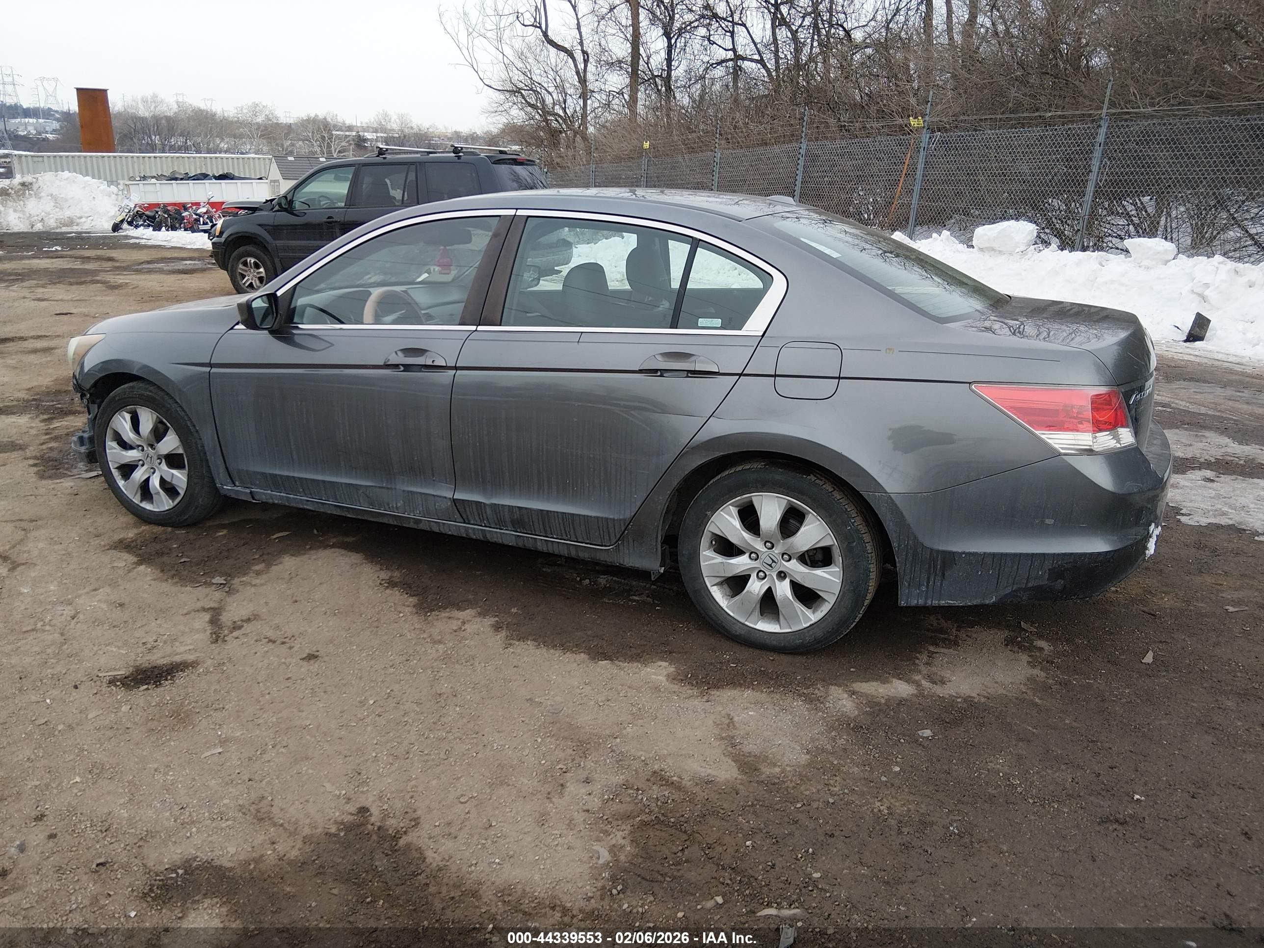 HONDA ACCORD image 3