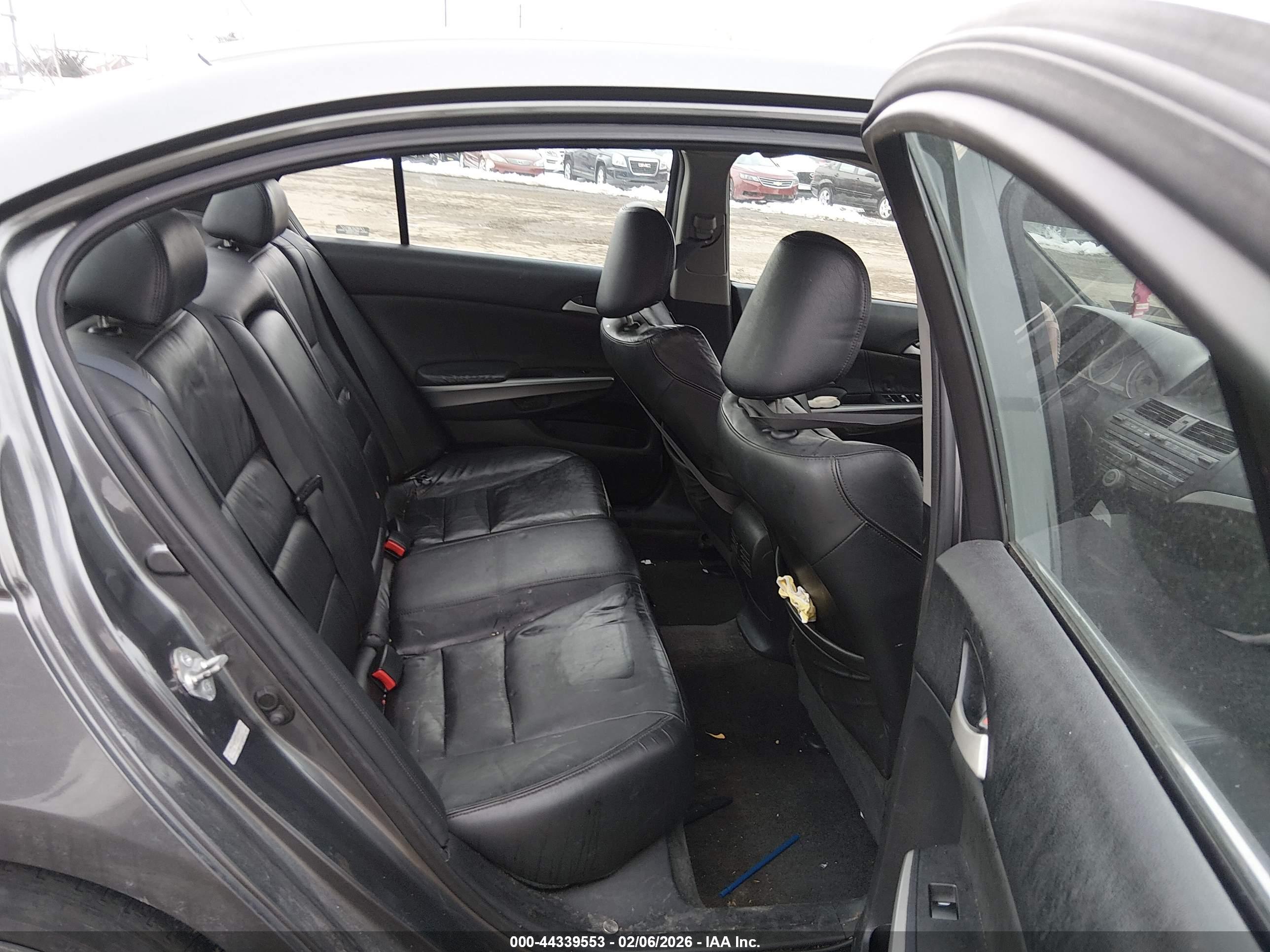 HONDA ACCORD image 8