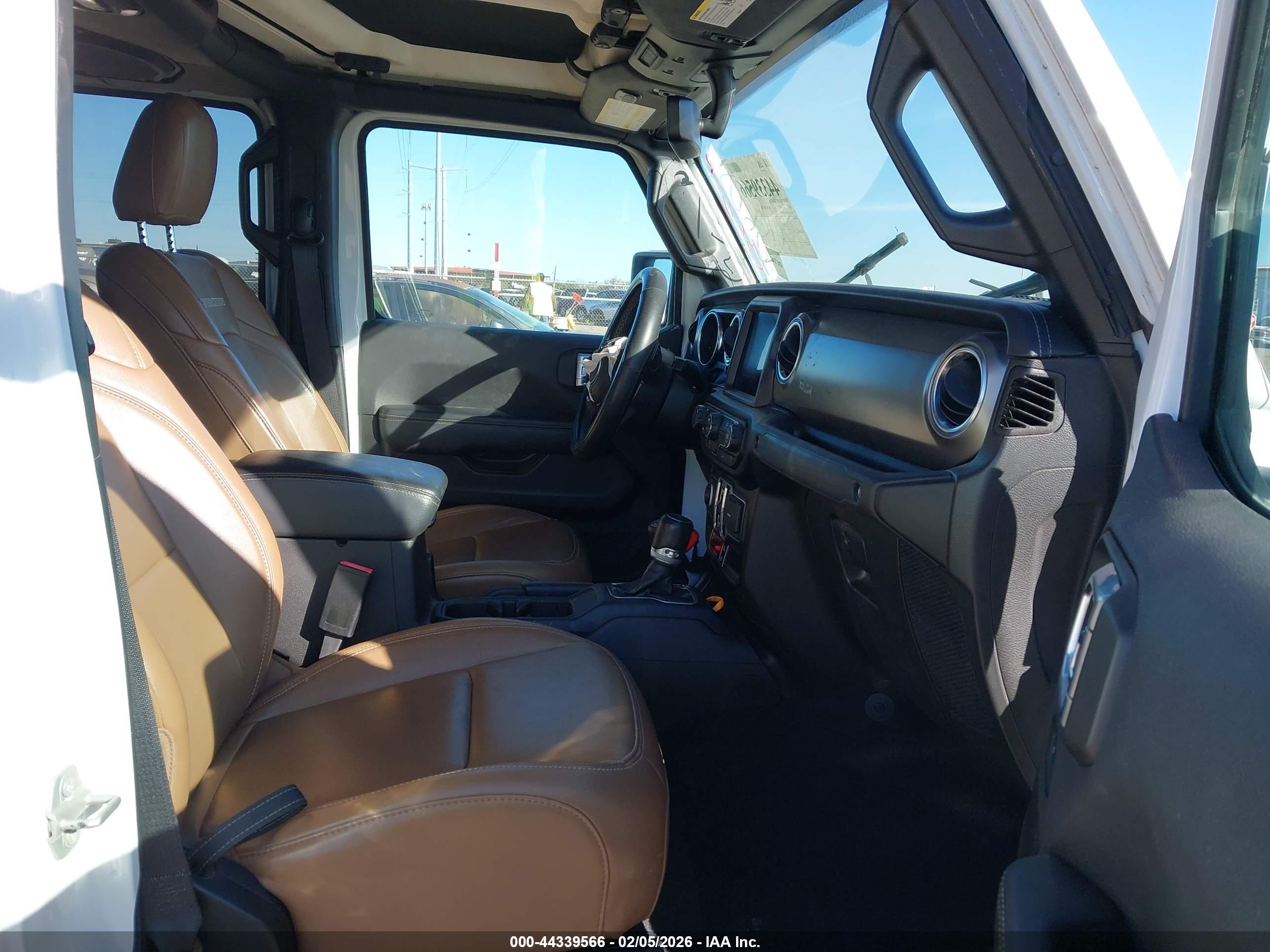 JEEP GLADIATOR image 5
