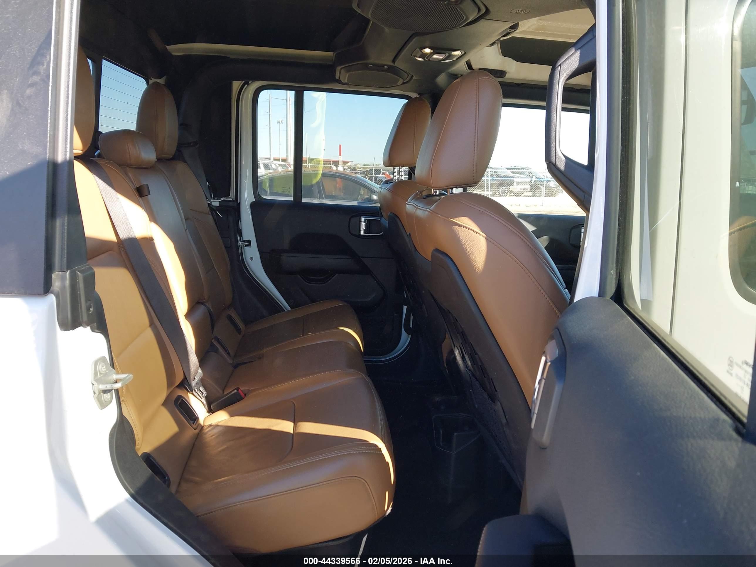 JEEP GLADIATOR image 8