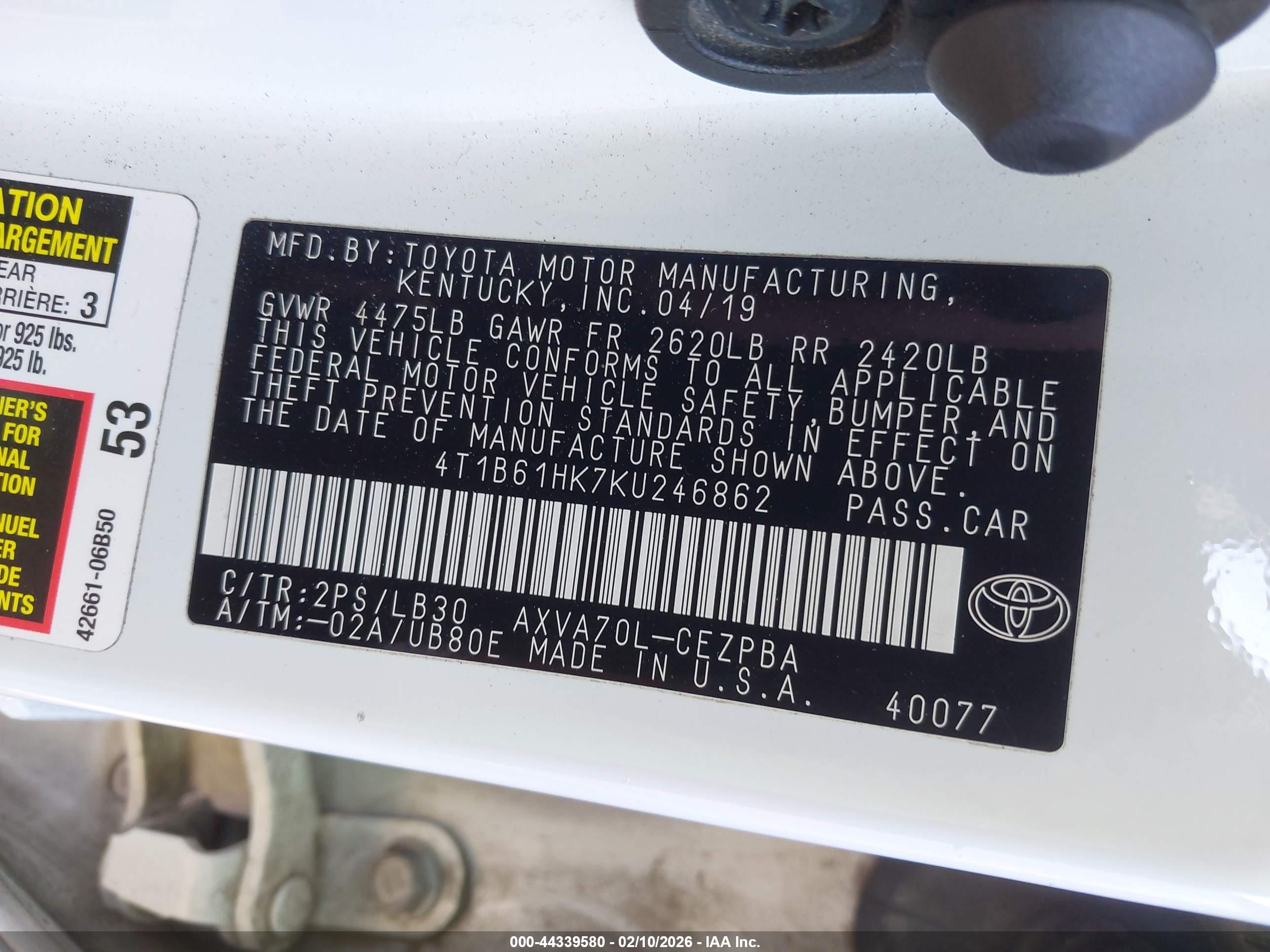 TOYOTA CAMRY image 9
