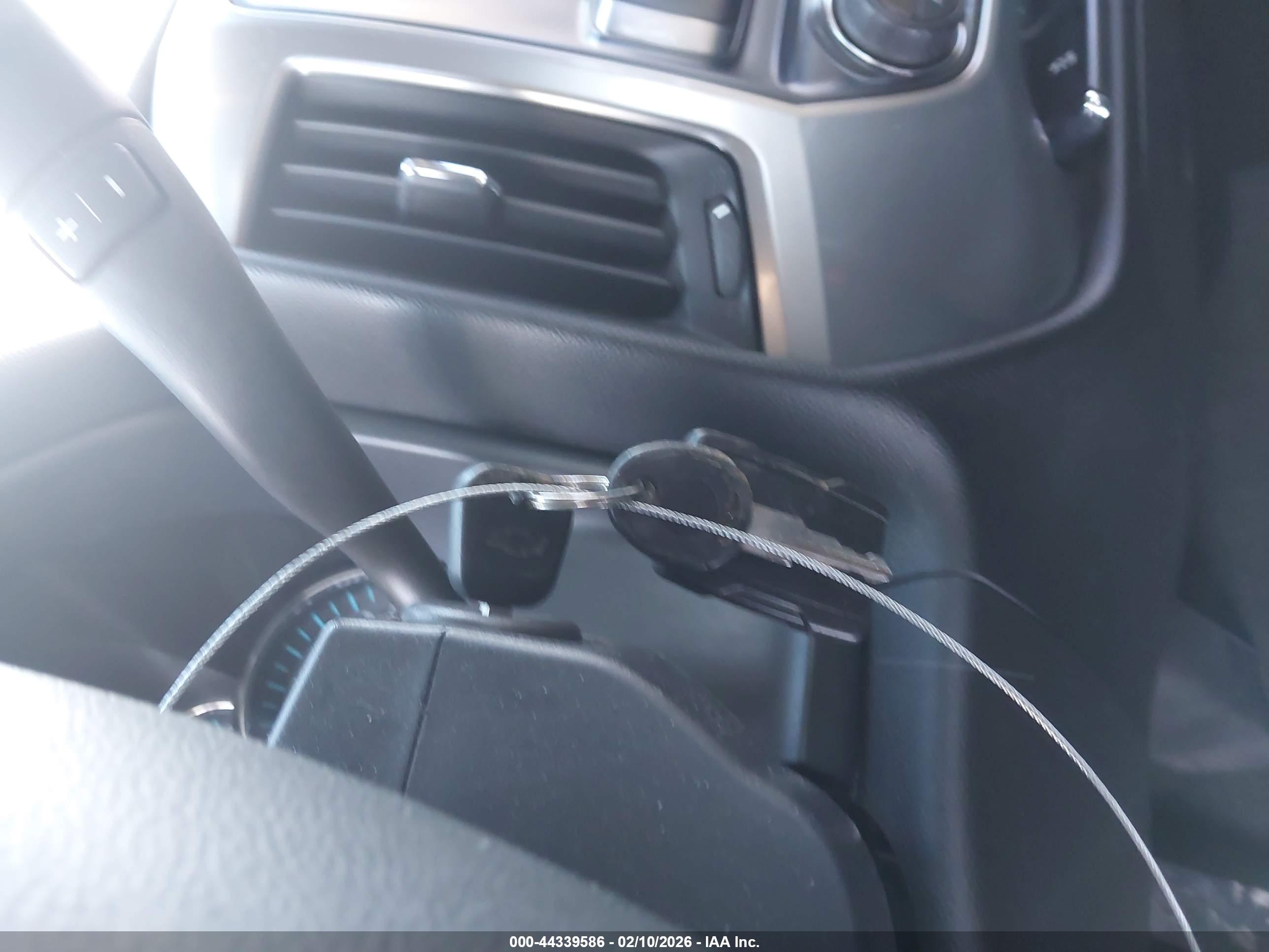 CHEVROLET SILVERADO image 11