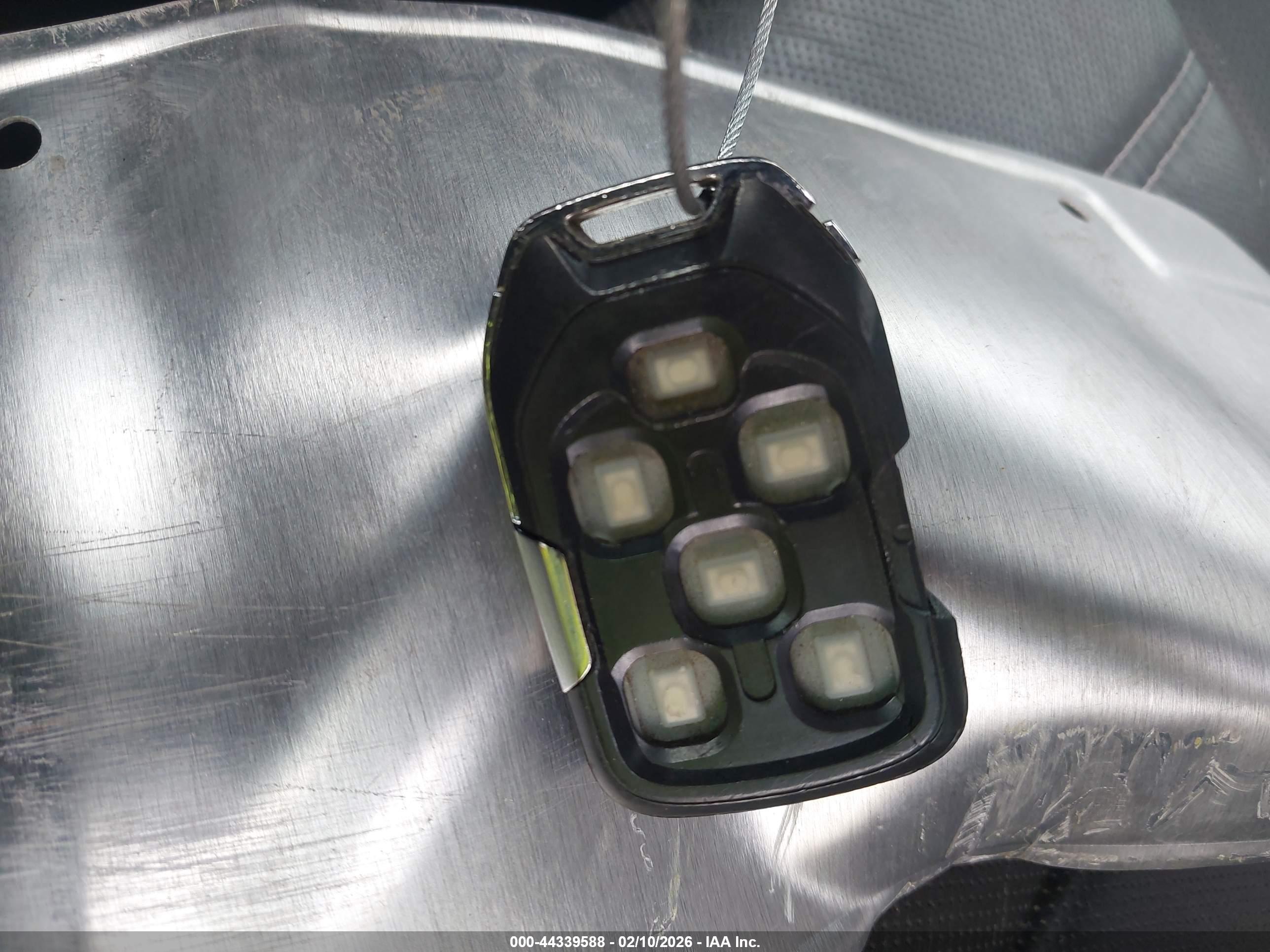 GMC YUKON image 11