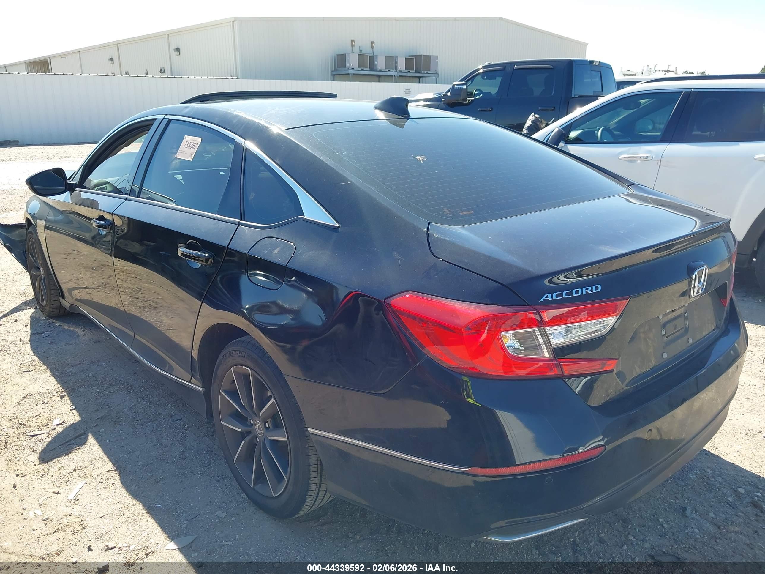 HONDA ACCORD image 3
