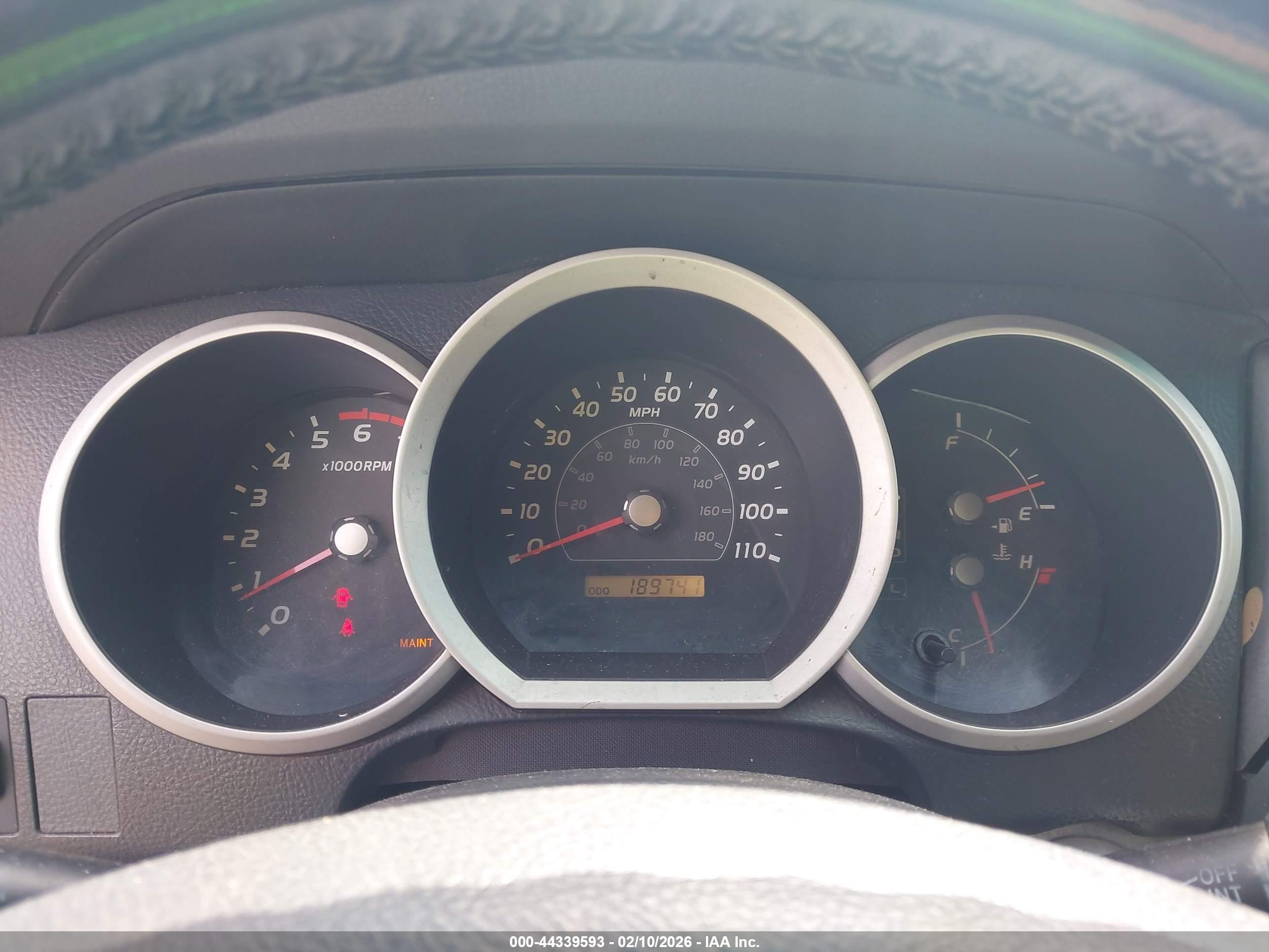 TOYOTA 4RUNNER image 7