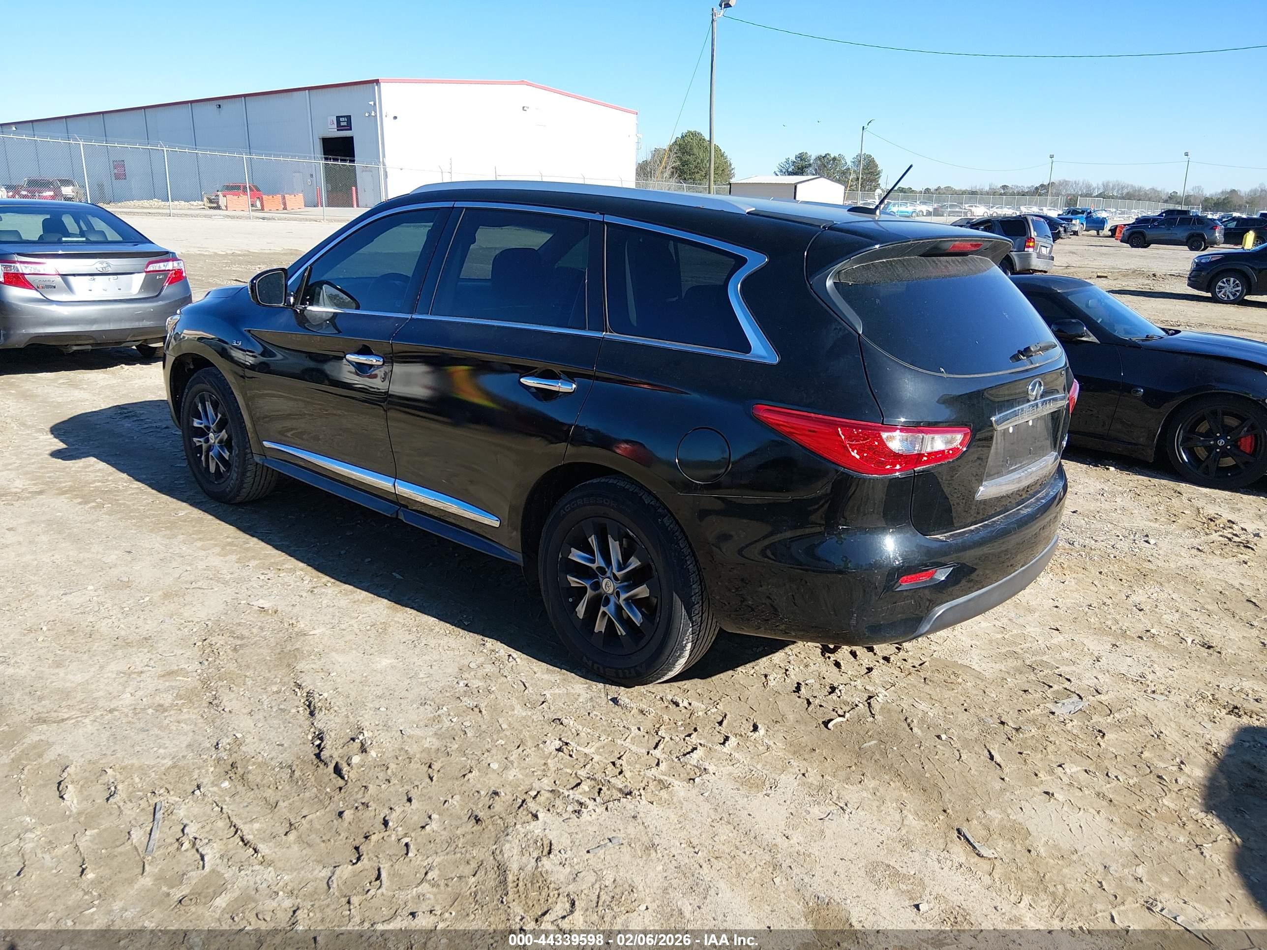 INFINITI QX60 image 3