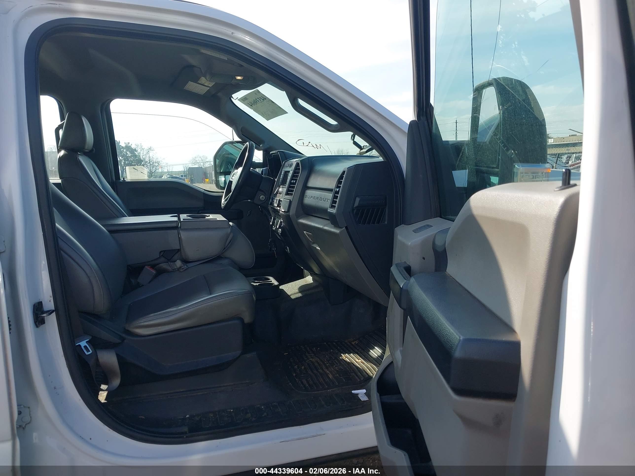 FORD F-250 image 5