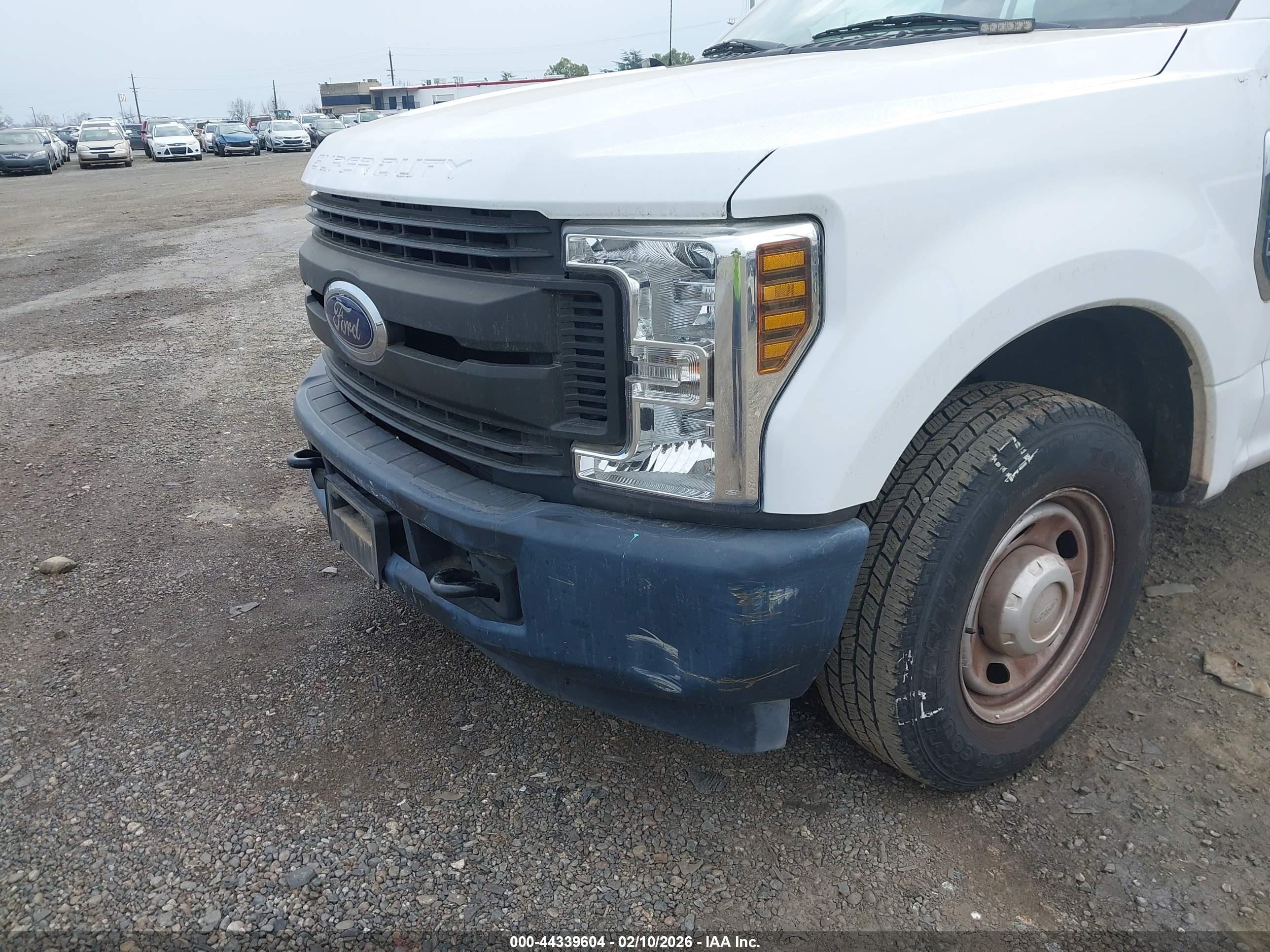 FORD F-250 image 6