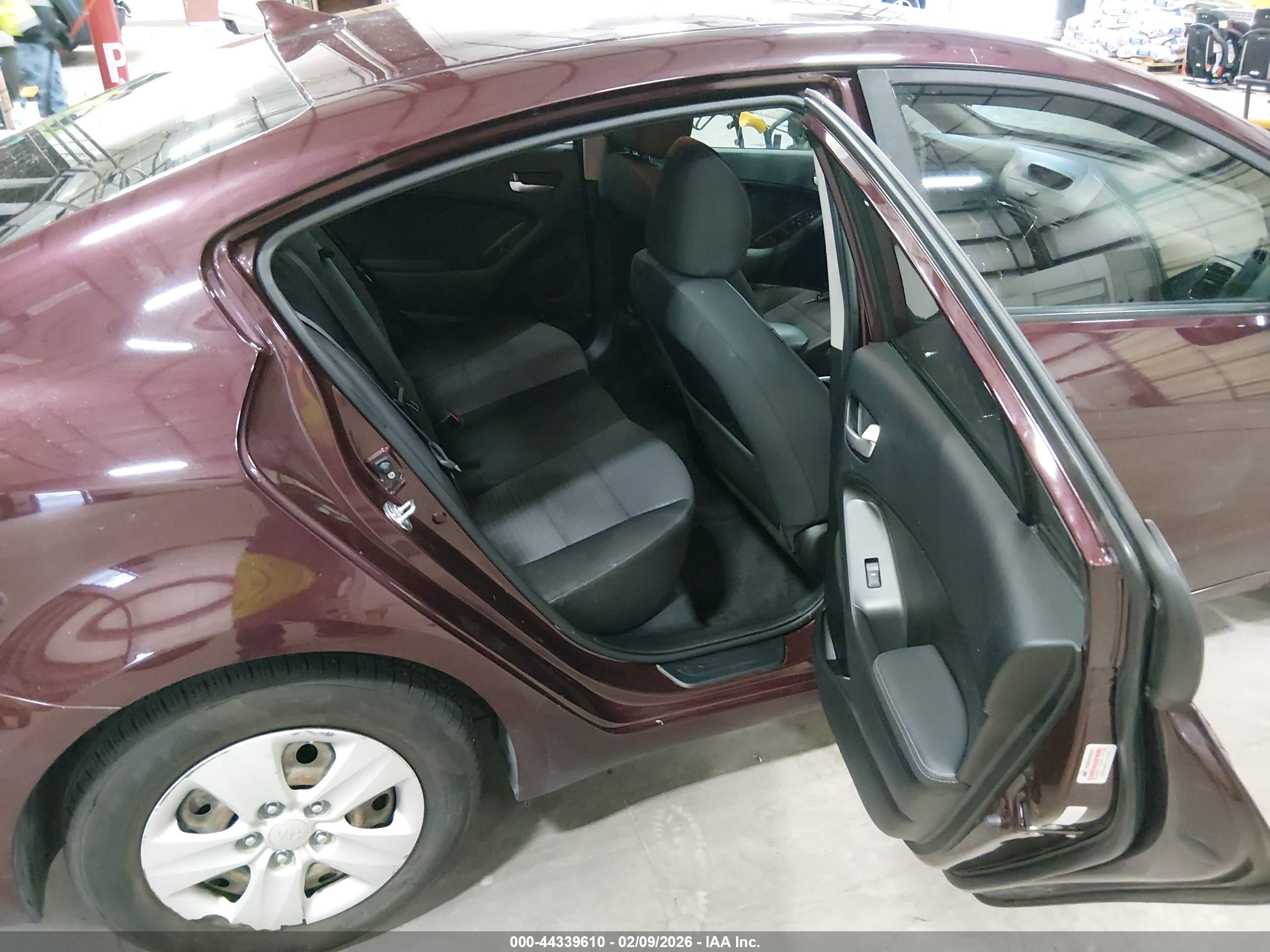 KIA FORTE image 8