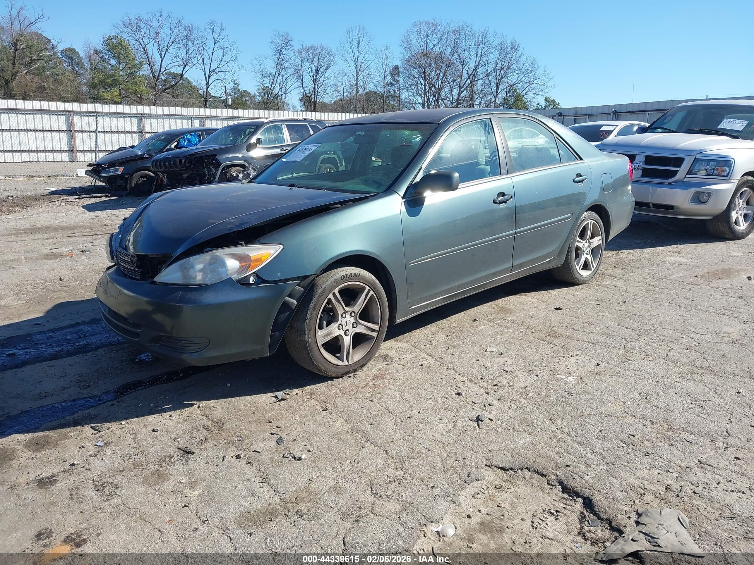 TOYOTA CAMRY image 2