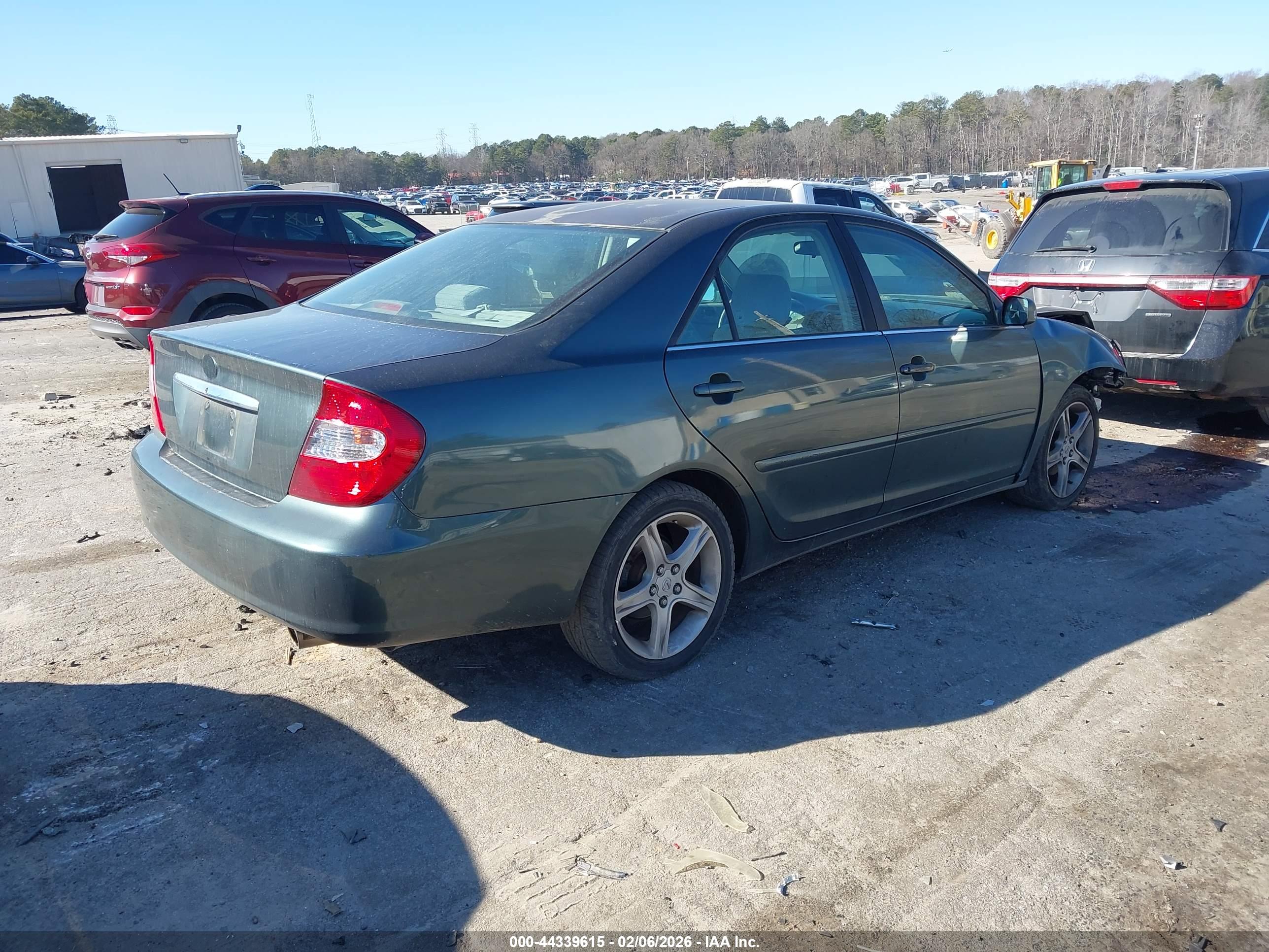TOYOTA CAMRY image 4