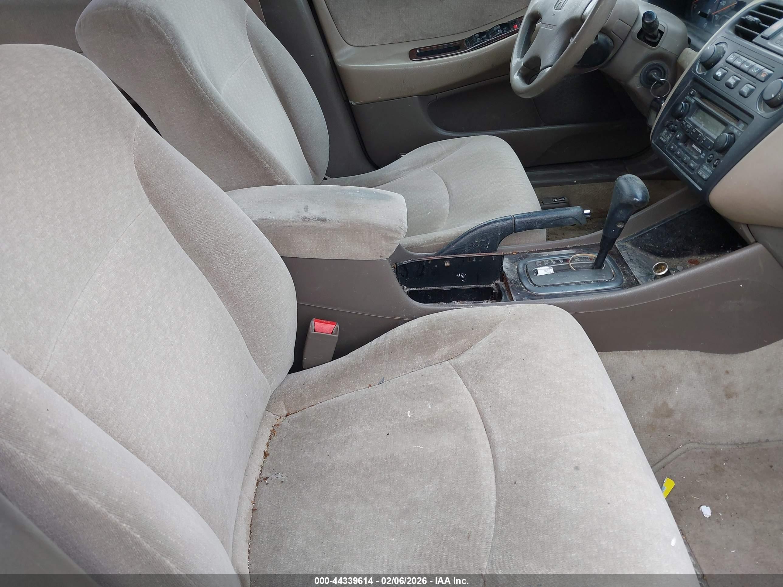 HONDA ACCORD image 5