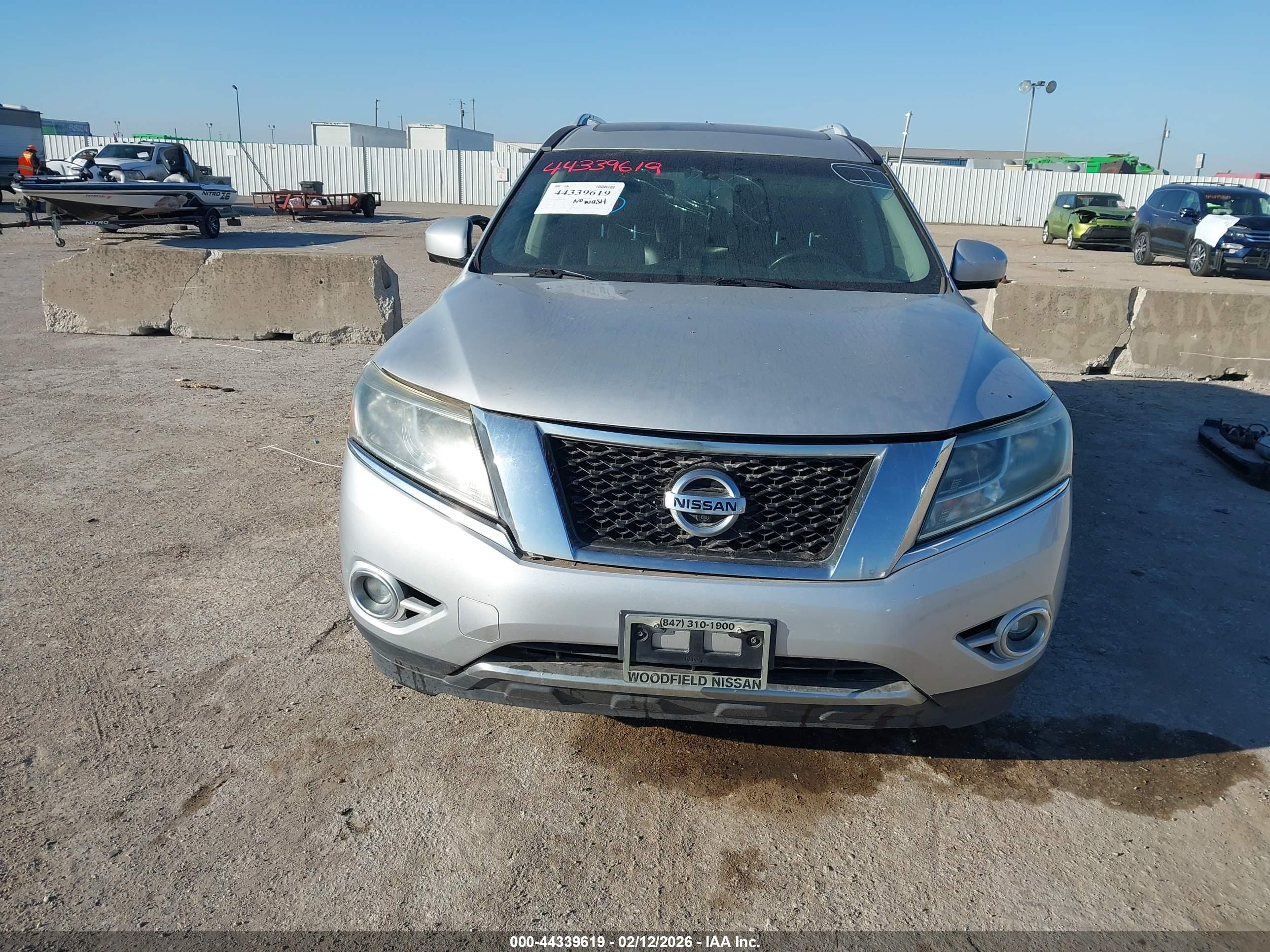 NISSAN PATHFINDER image 6