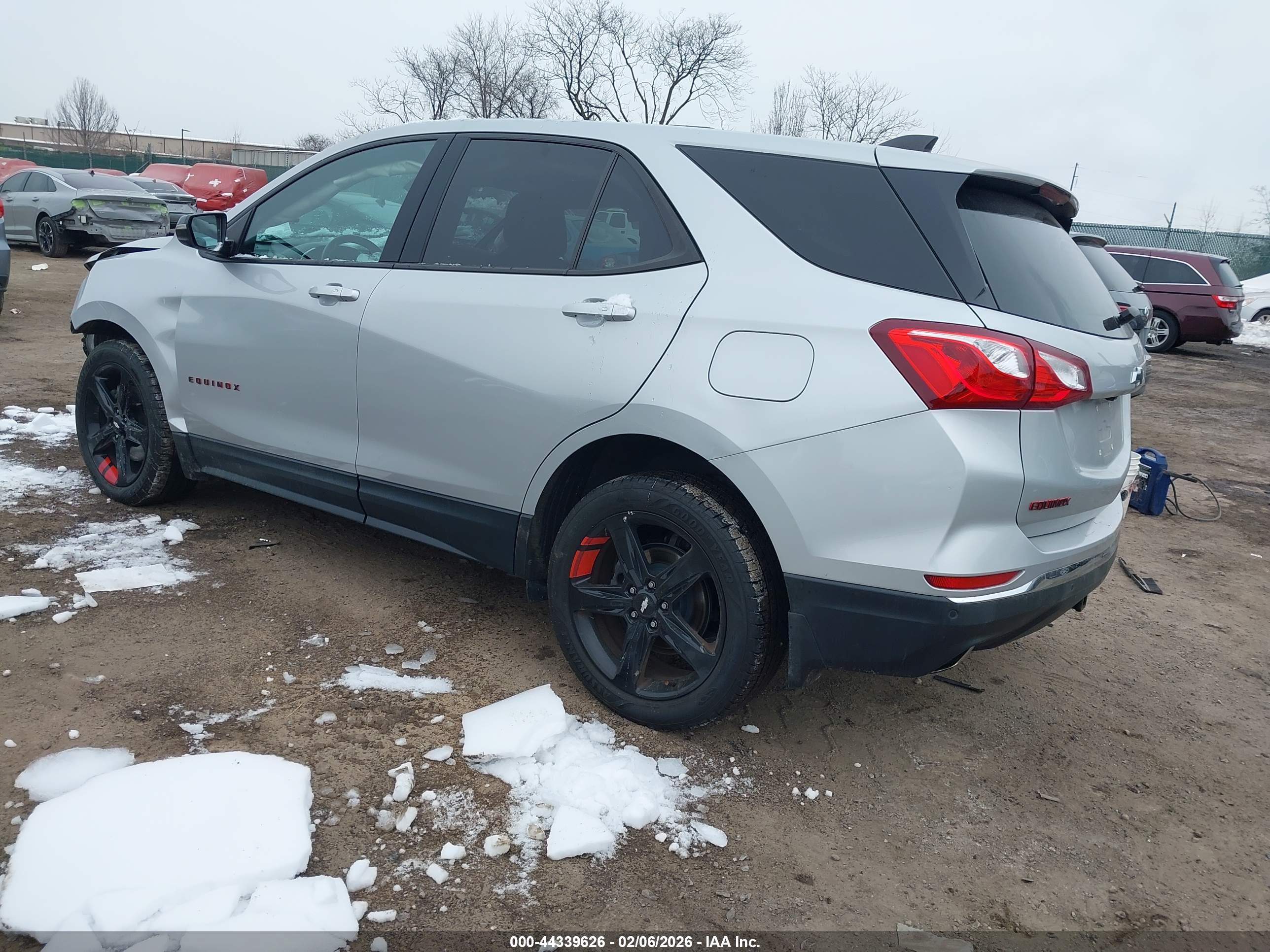 CHEVROLET EQUINOX image 3