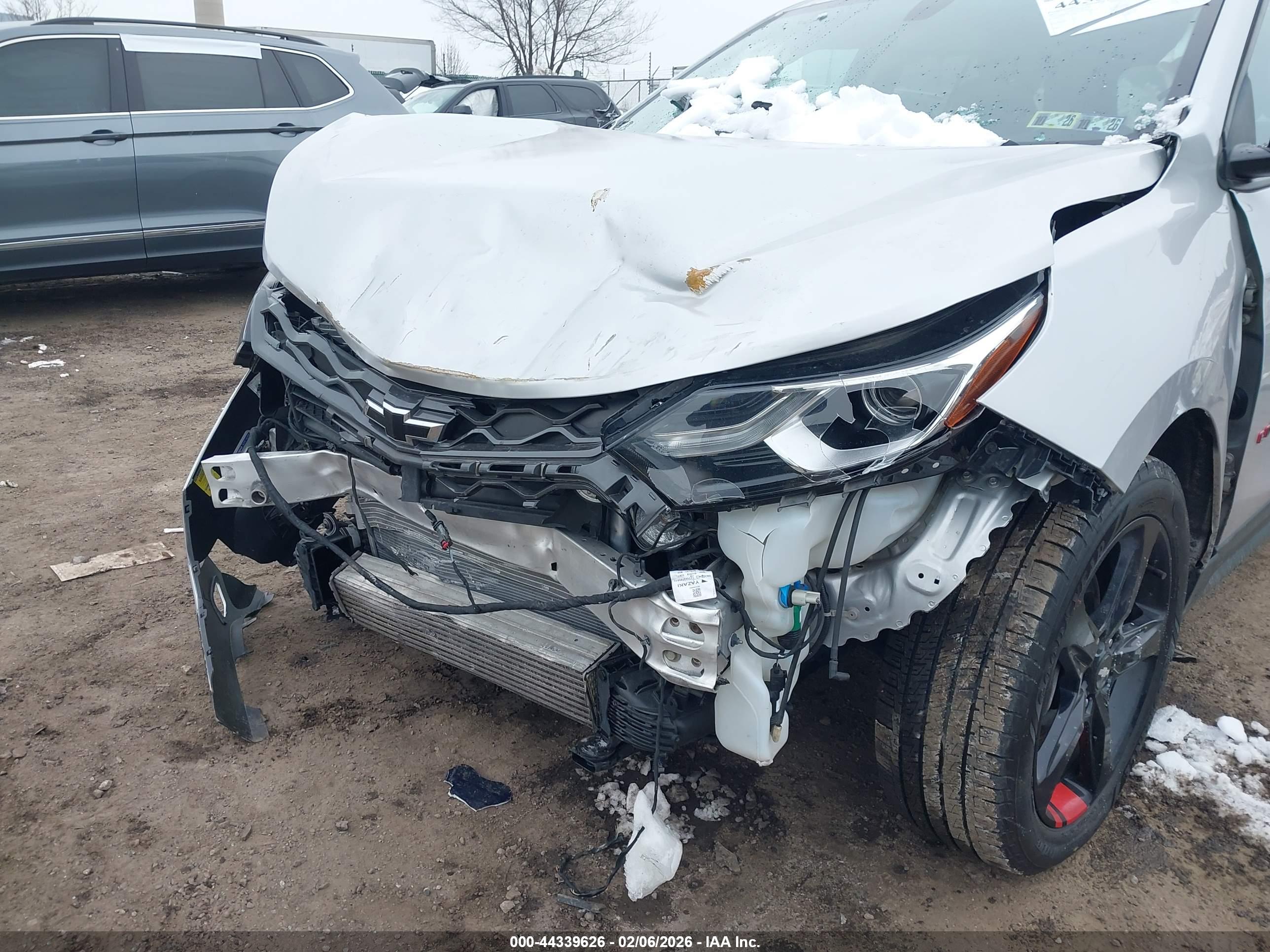 CHEVROLET EQUINOX image 6