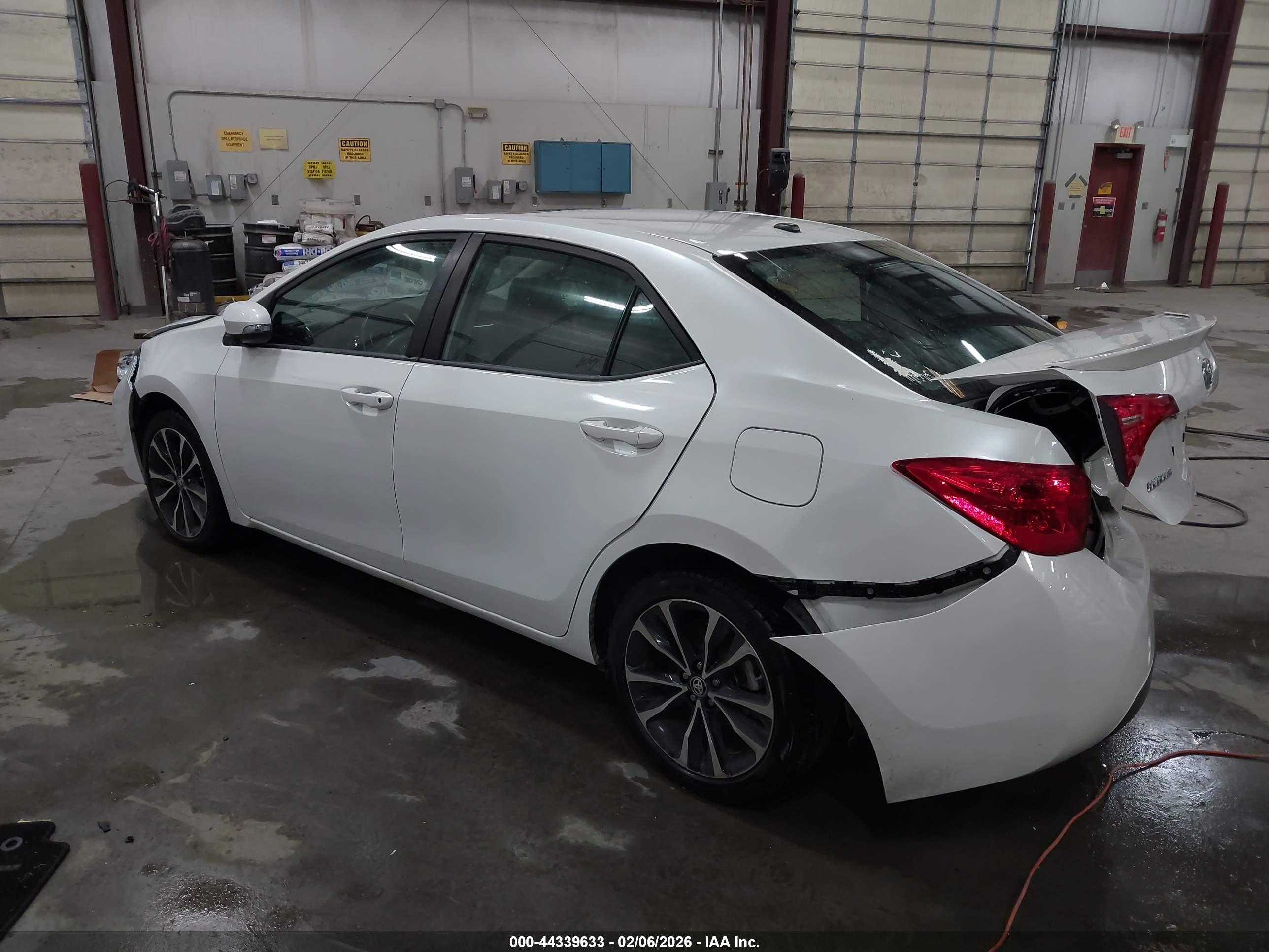 TOYOTA COROLLA image 3