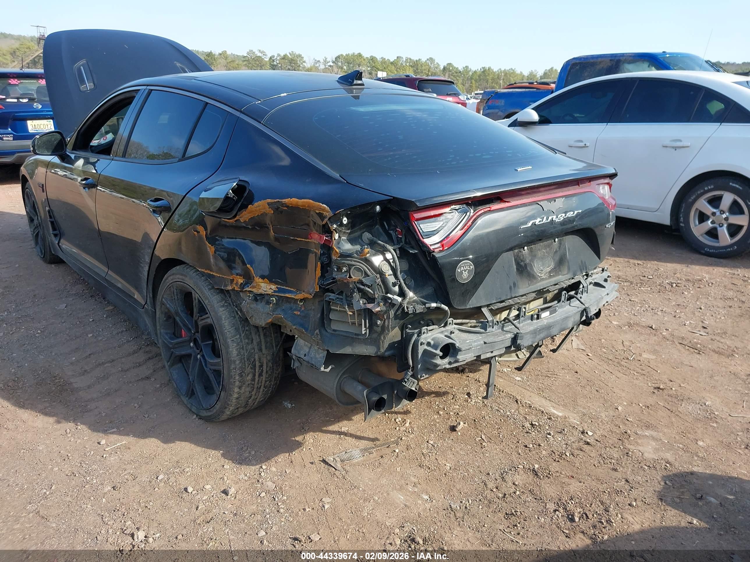 KIA STINGER image 6