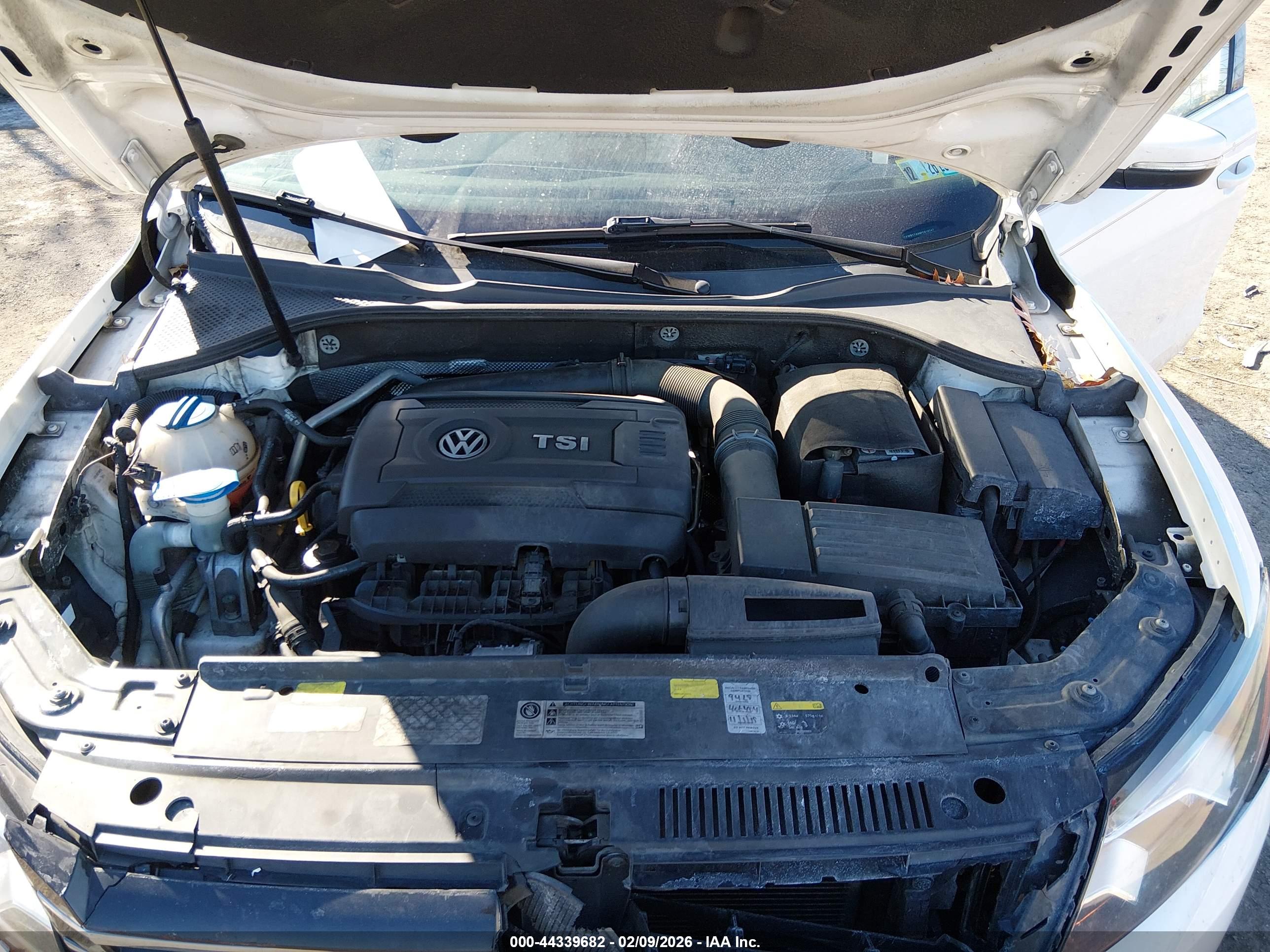 VOLKSWAGEN PASSAT image 10