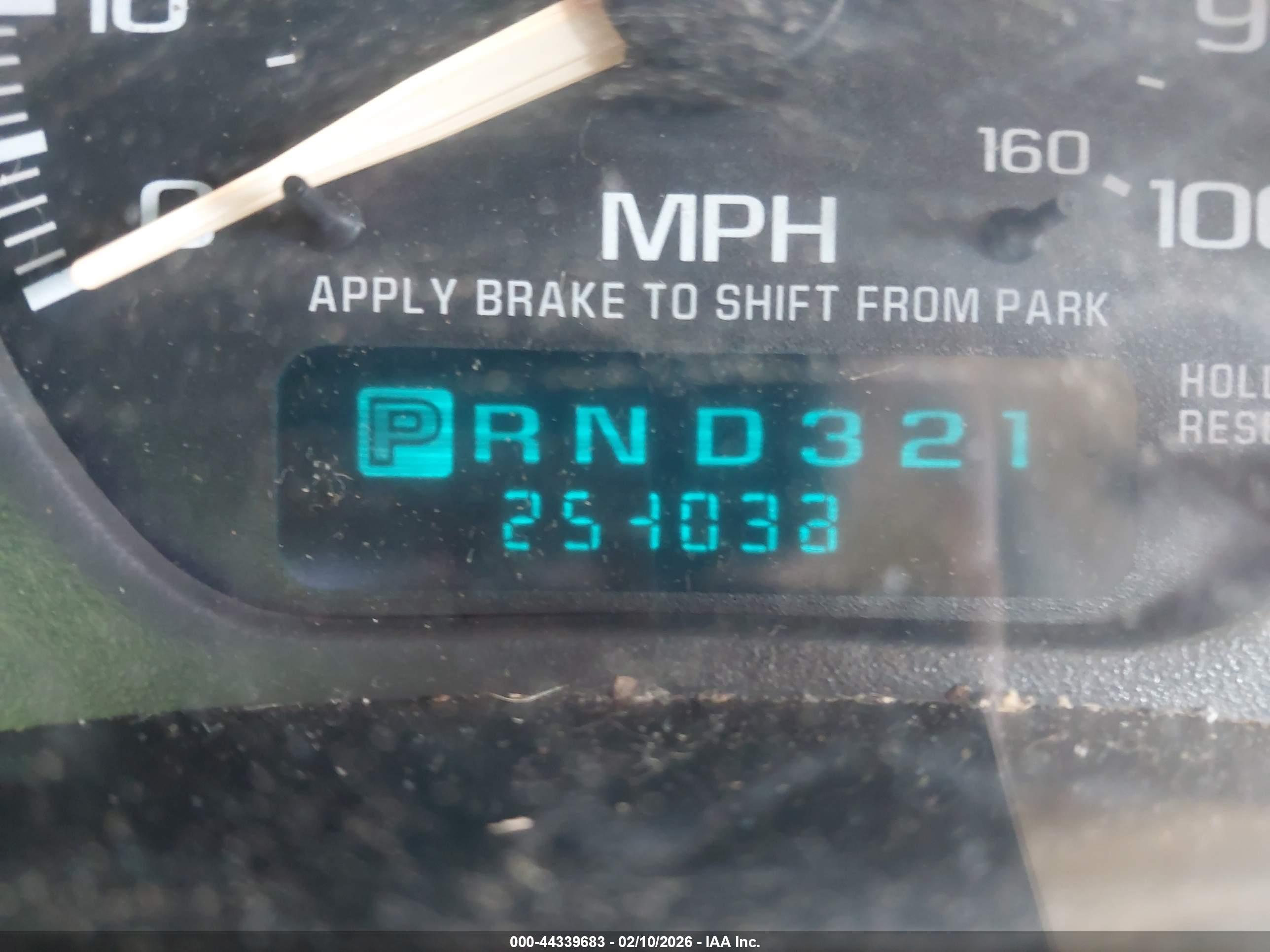 GMC YUKON image 7