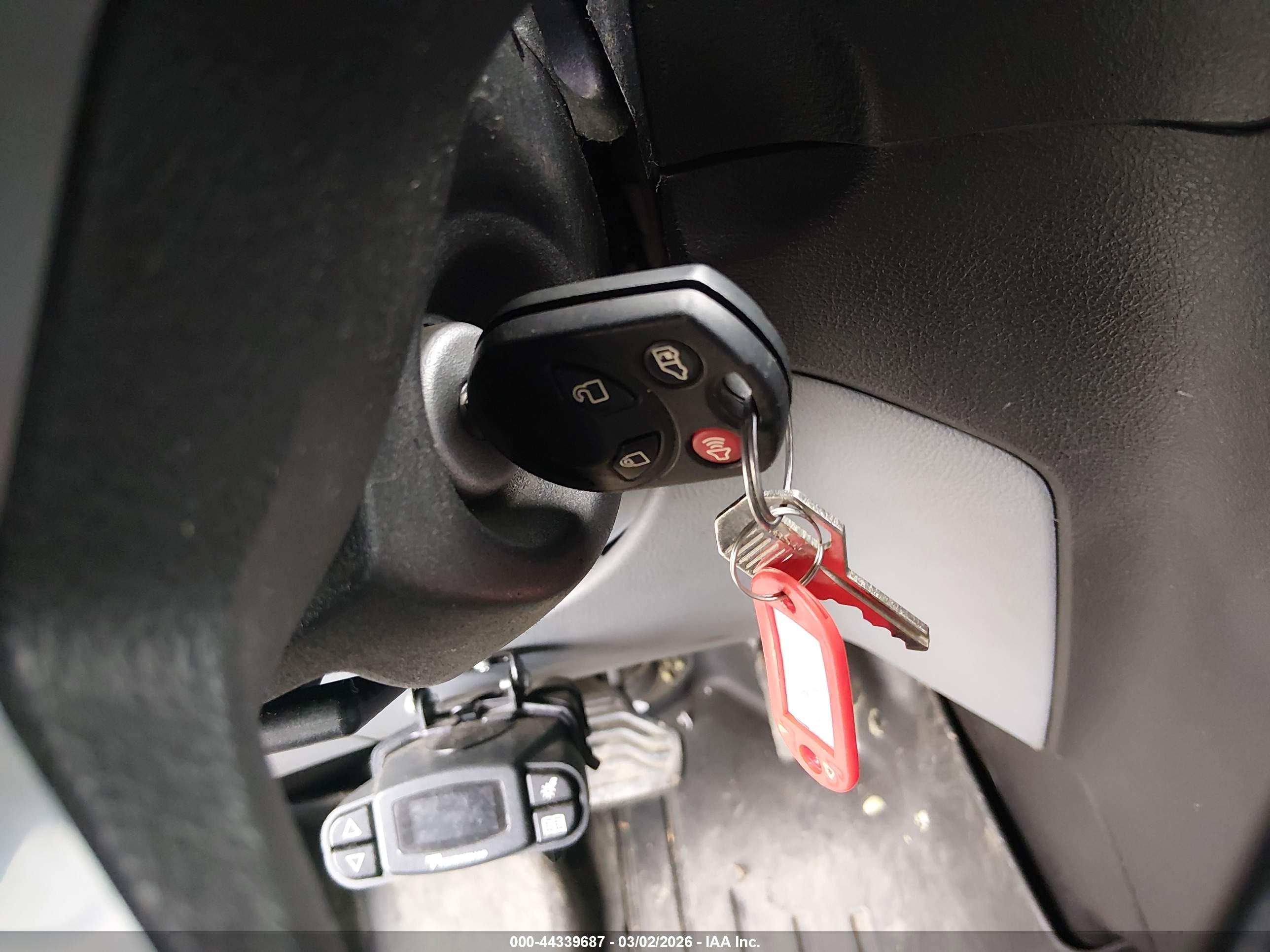 FORD TRANSIT-350 image 11