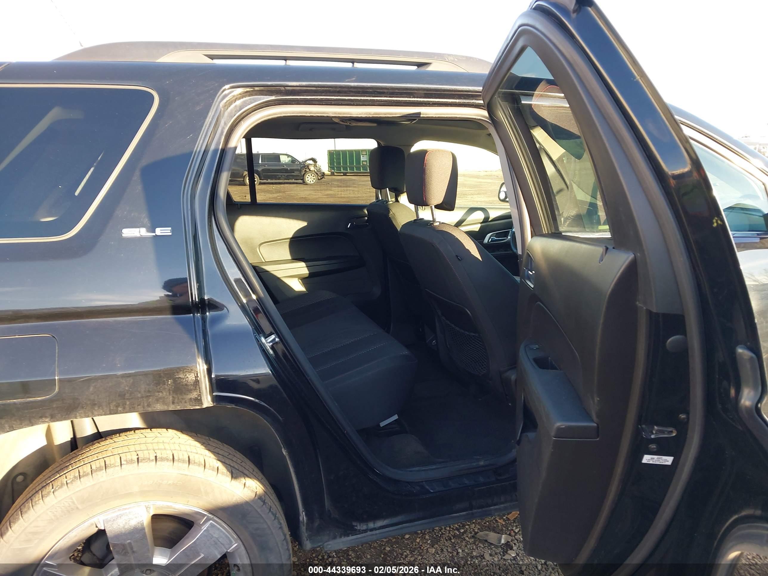 GMC TERRAIN image 8