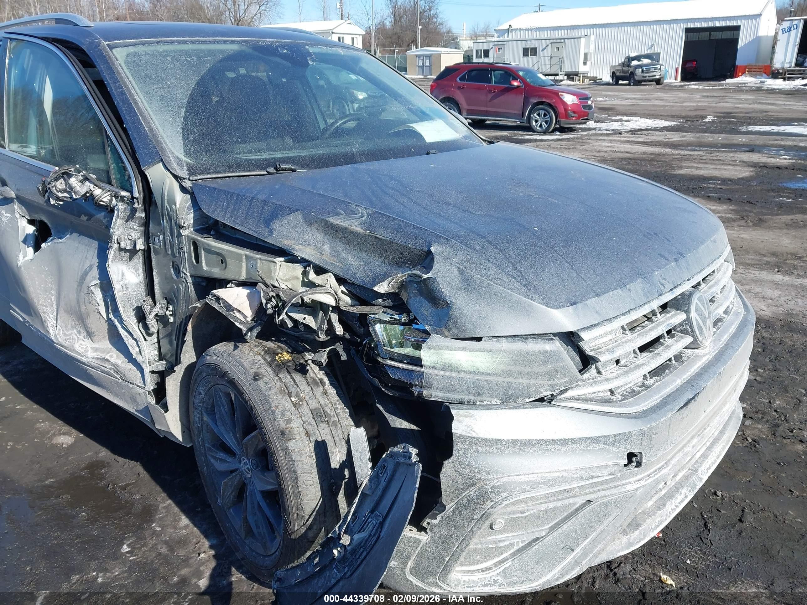 VOLKSWAGEN TIGUAN image 6
