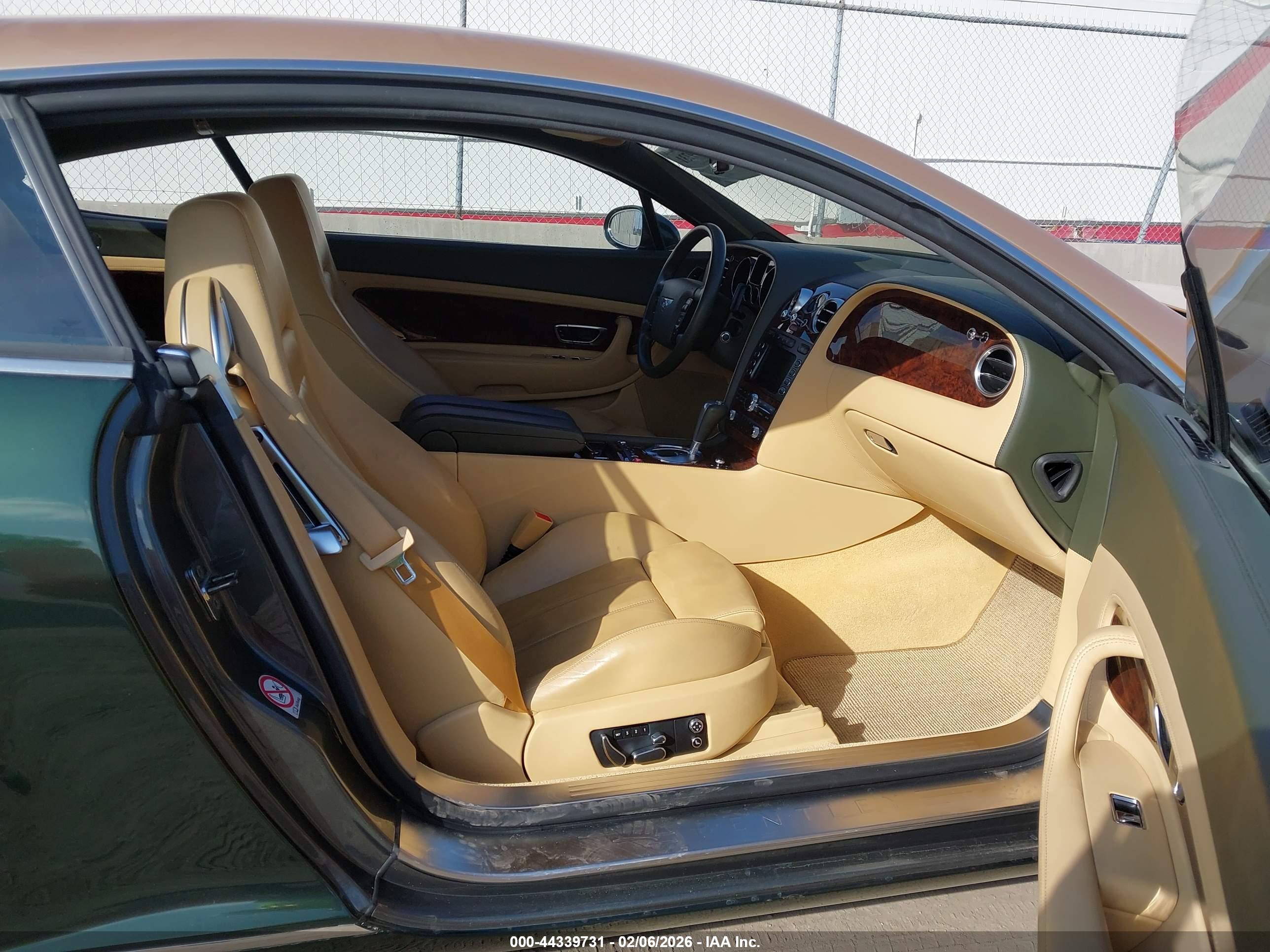 BENTLEY CONTINENTAL image 5