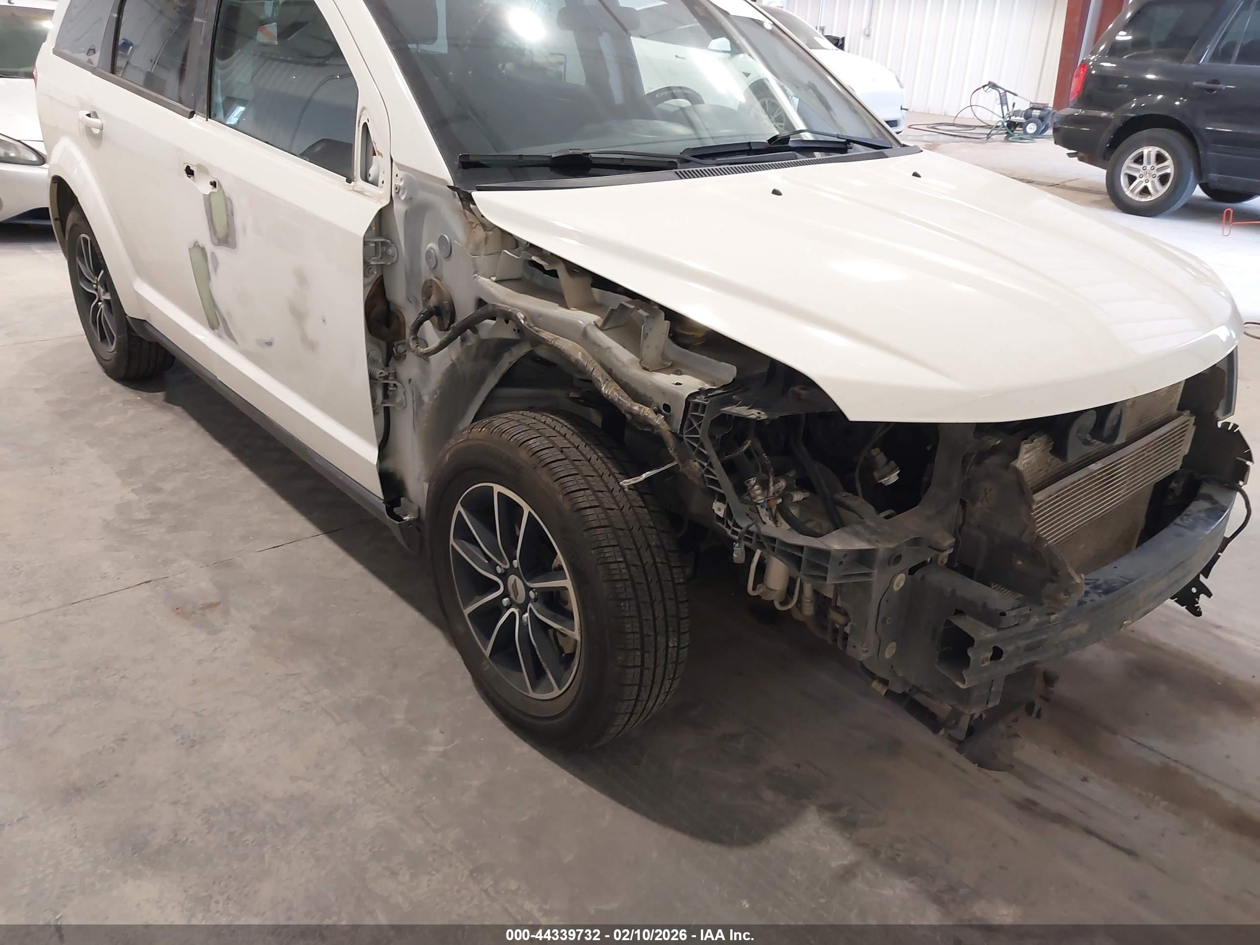 DODGE JOURNEY image 6