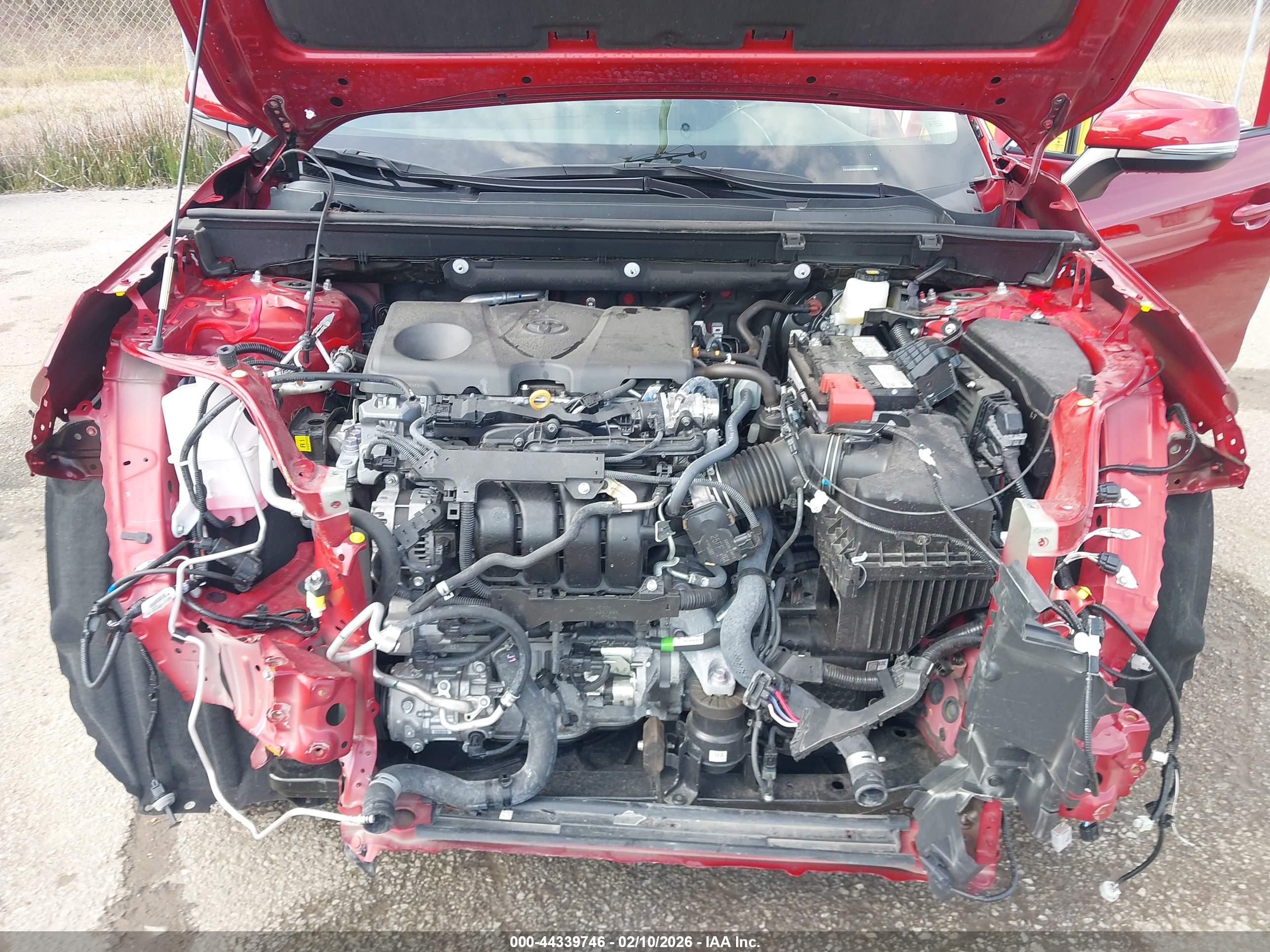 TOYOTA RAV4 image 10
