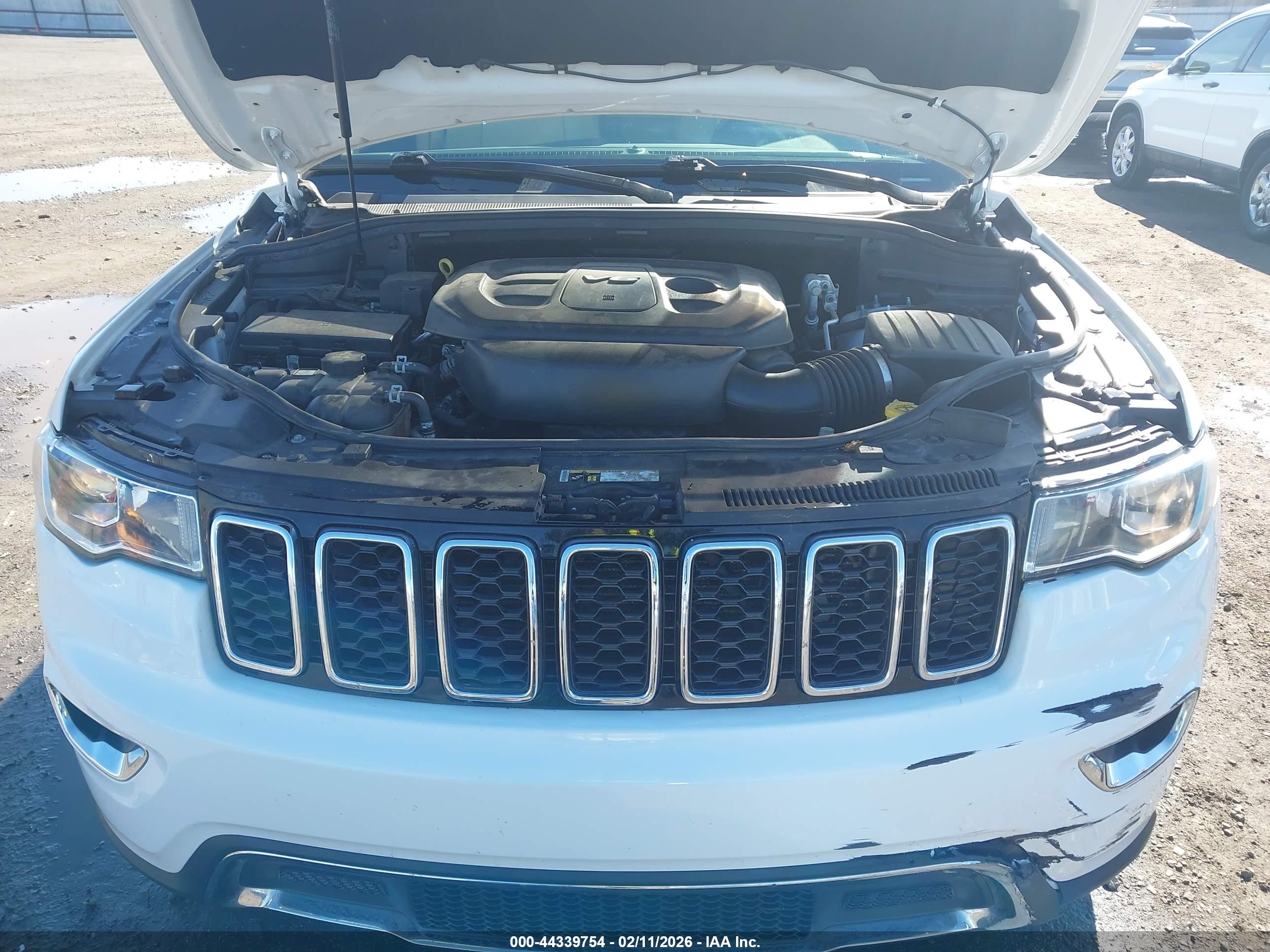 JEEP GRAND image 10