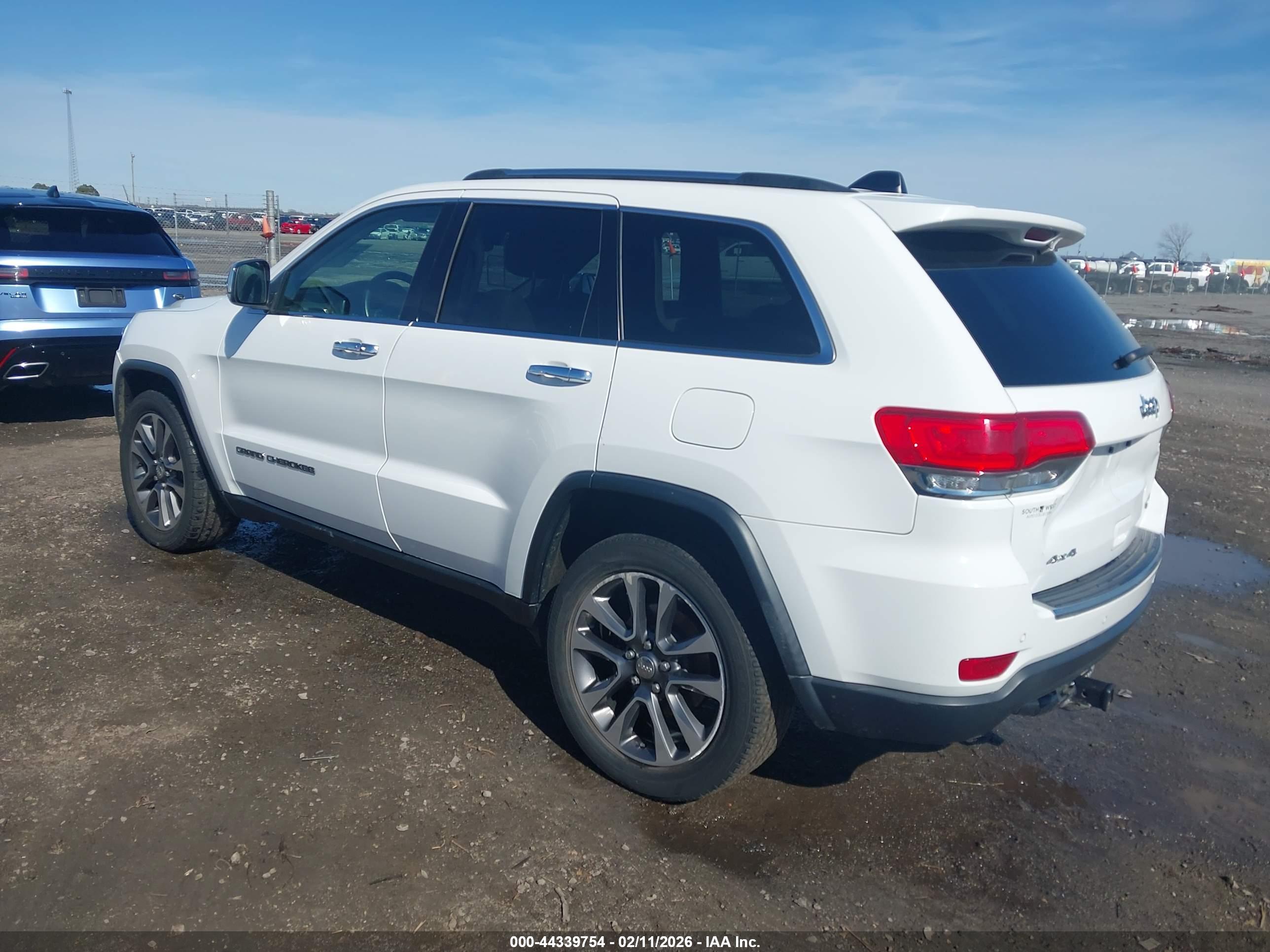 JEEP GRAND image 3