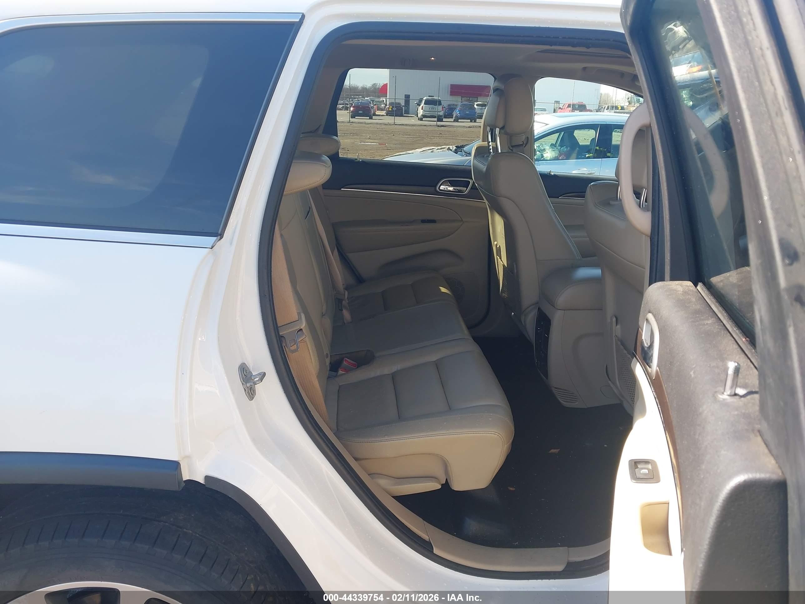 JEEP GRAND image 8