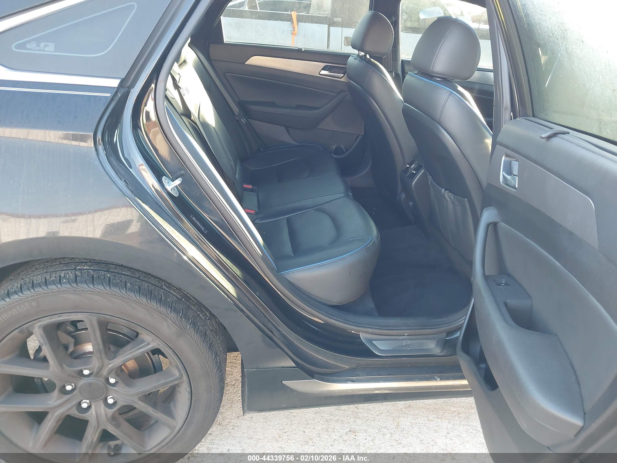 HYUNDAI SONATA image 8