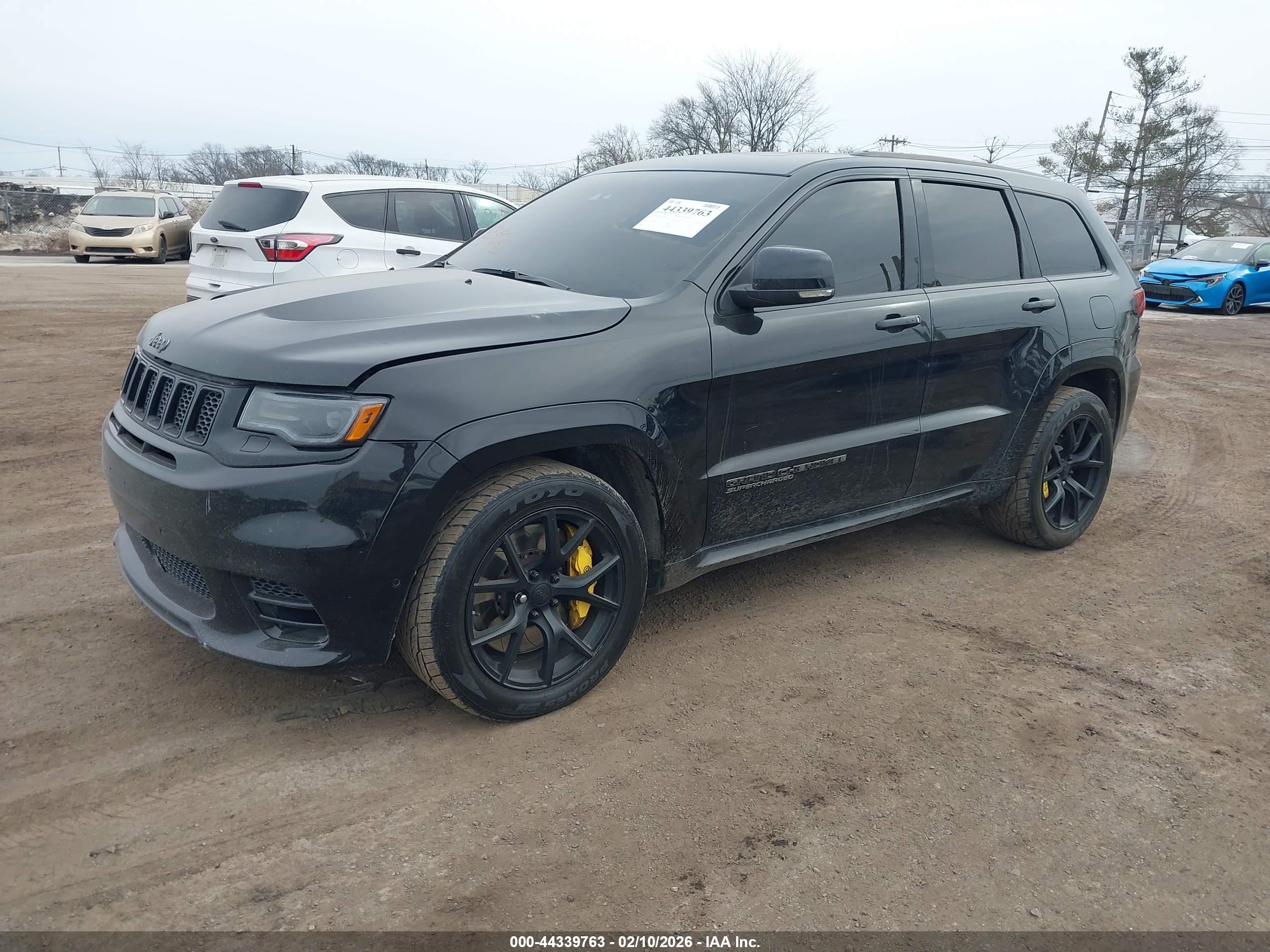 JEEP GRAND image 2