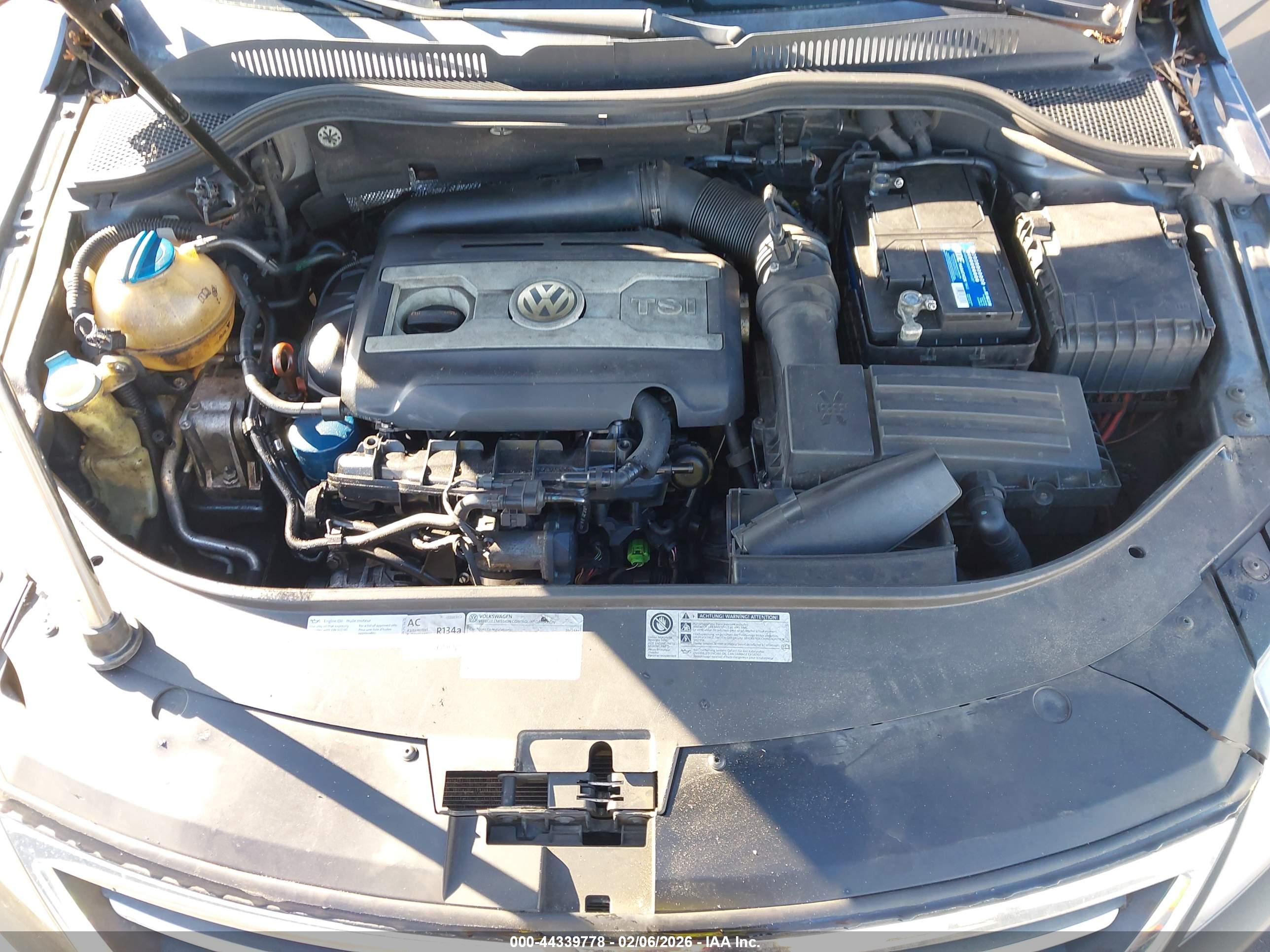 VOLKSWAGEN CC image 10