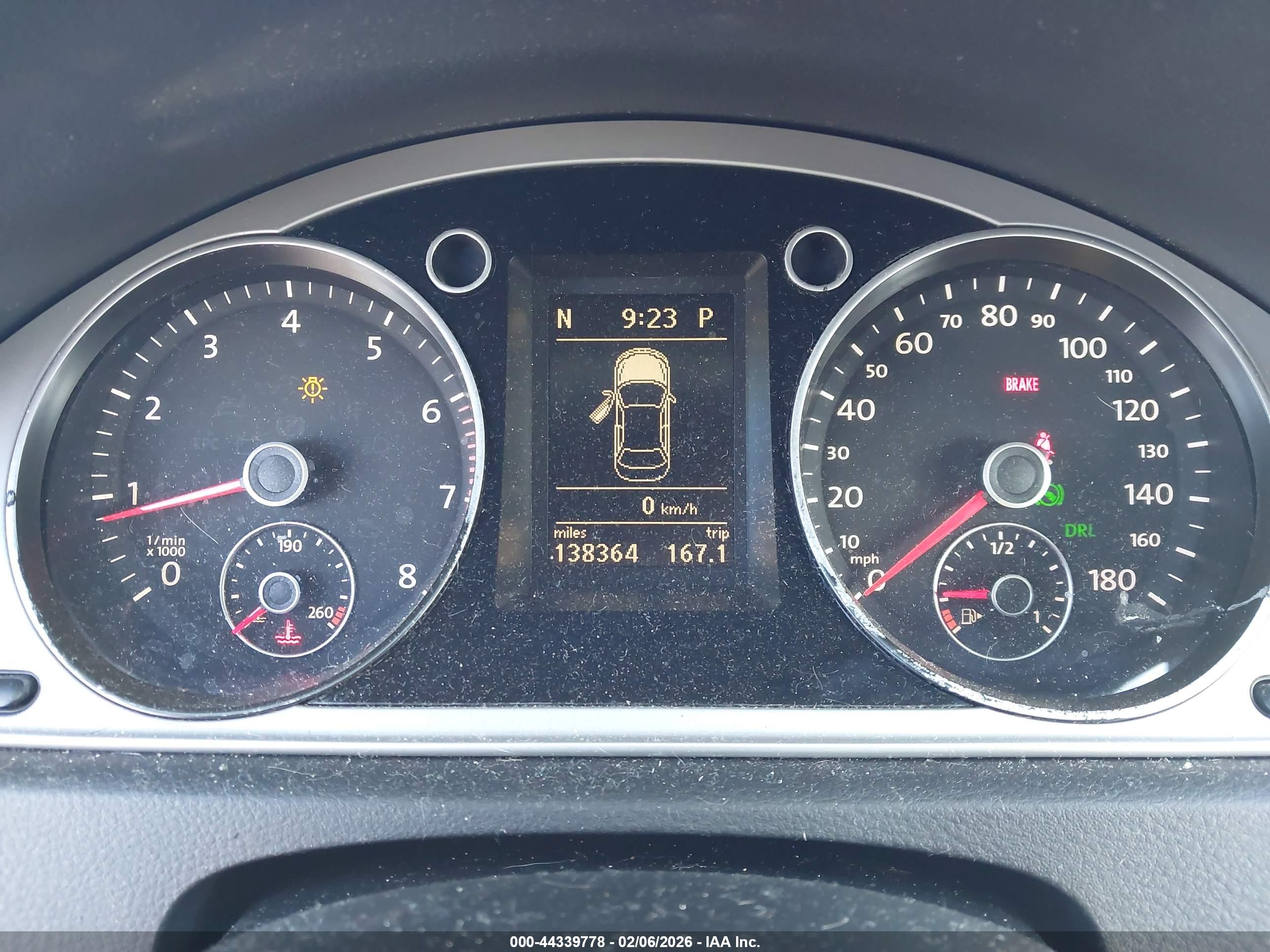VOLKSWAGEN CC image 7