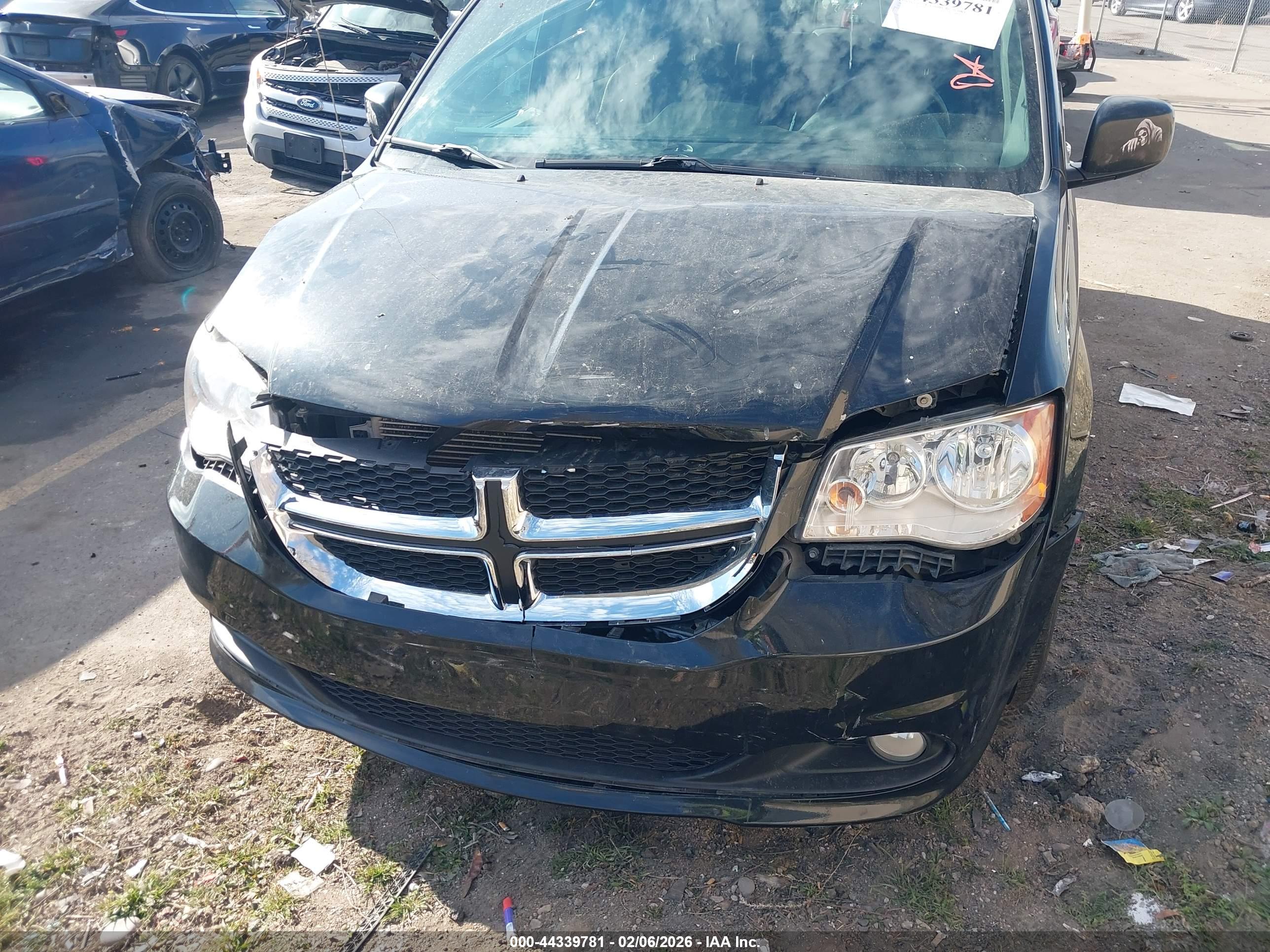 DODGE GRAND image 6