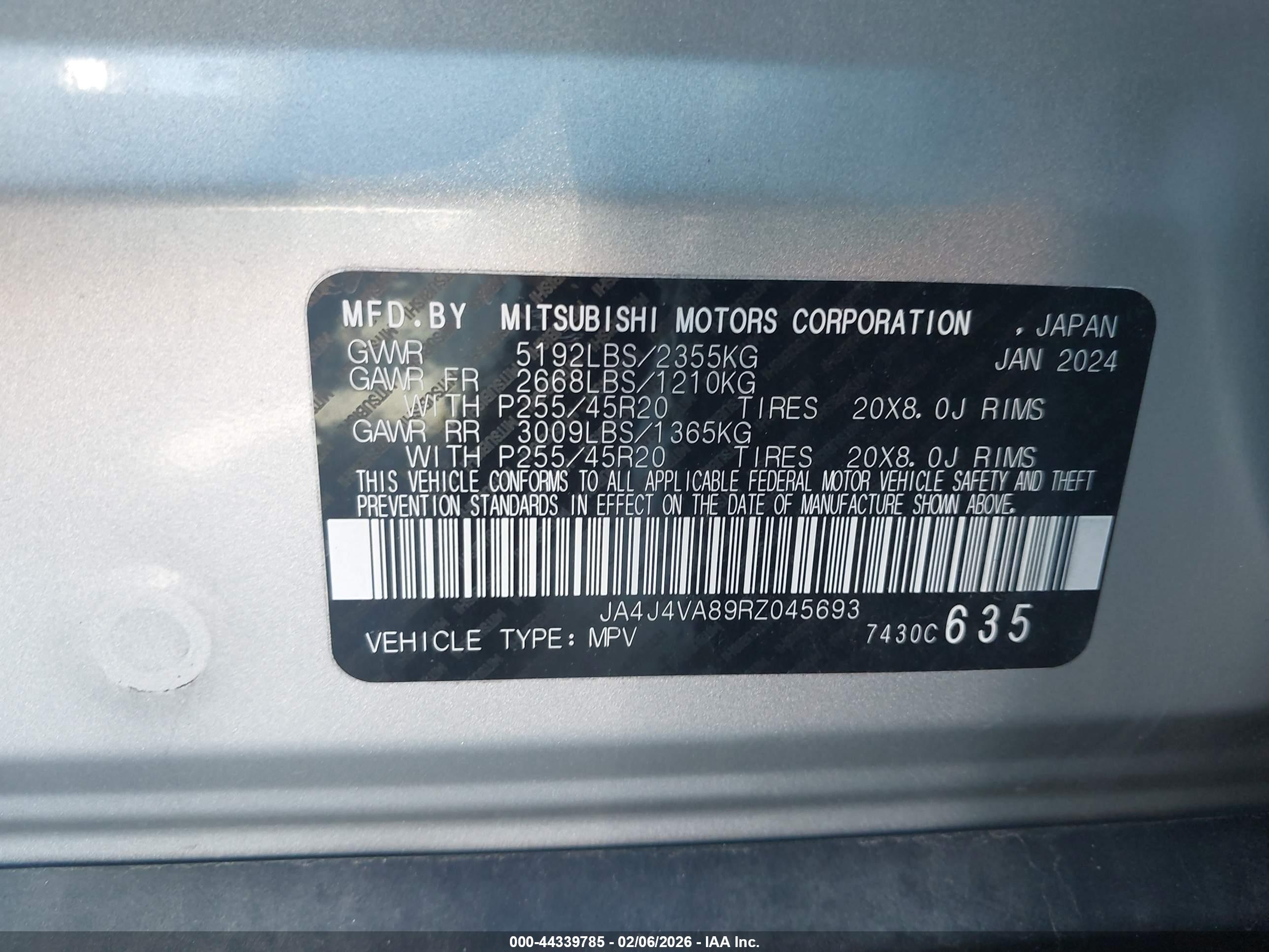 MITSUBISHI OUTLANDER image 9