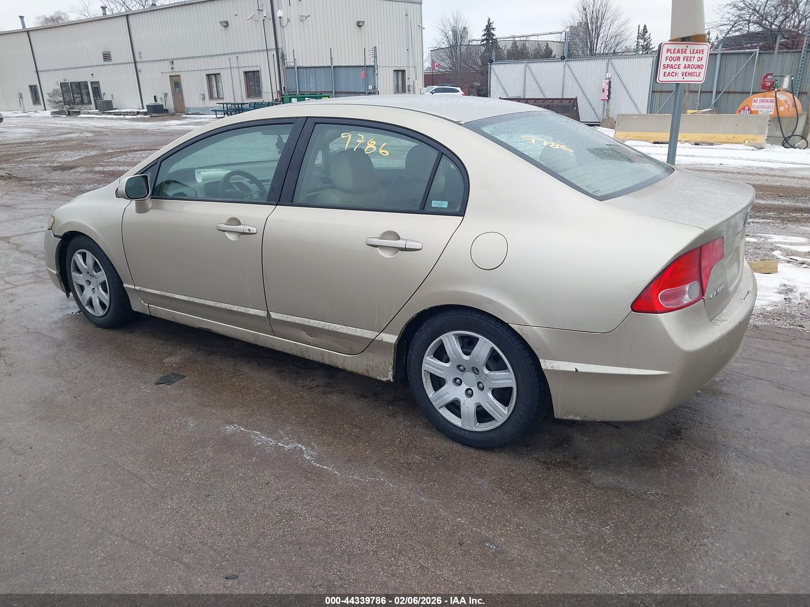 HONDA CIVIC image 3
