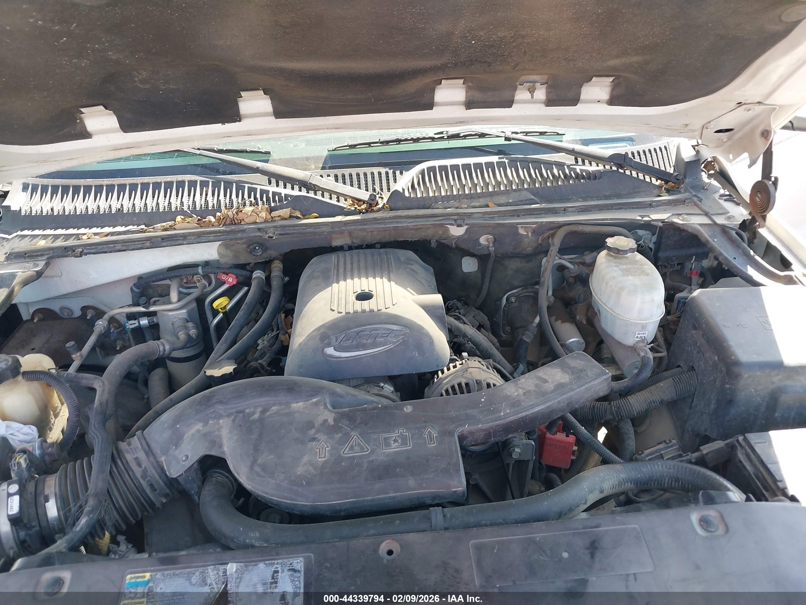 CHEVROLET SUBURBAN image 10
