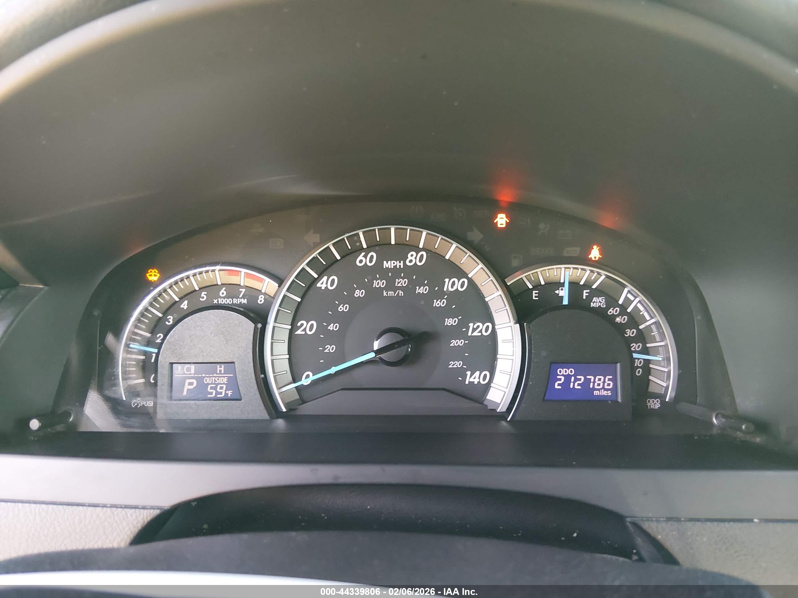 TOYOTA CAMRY image 7