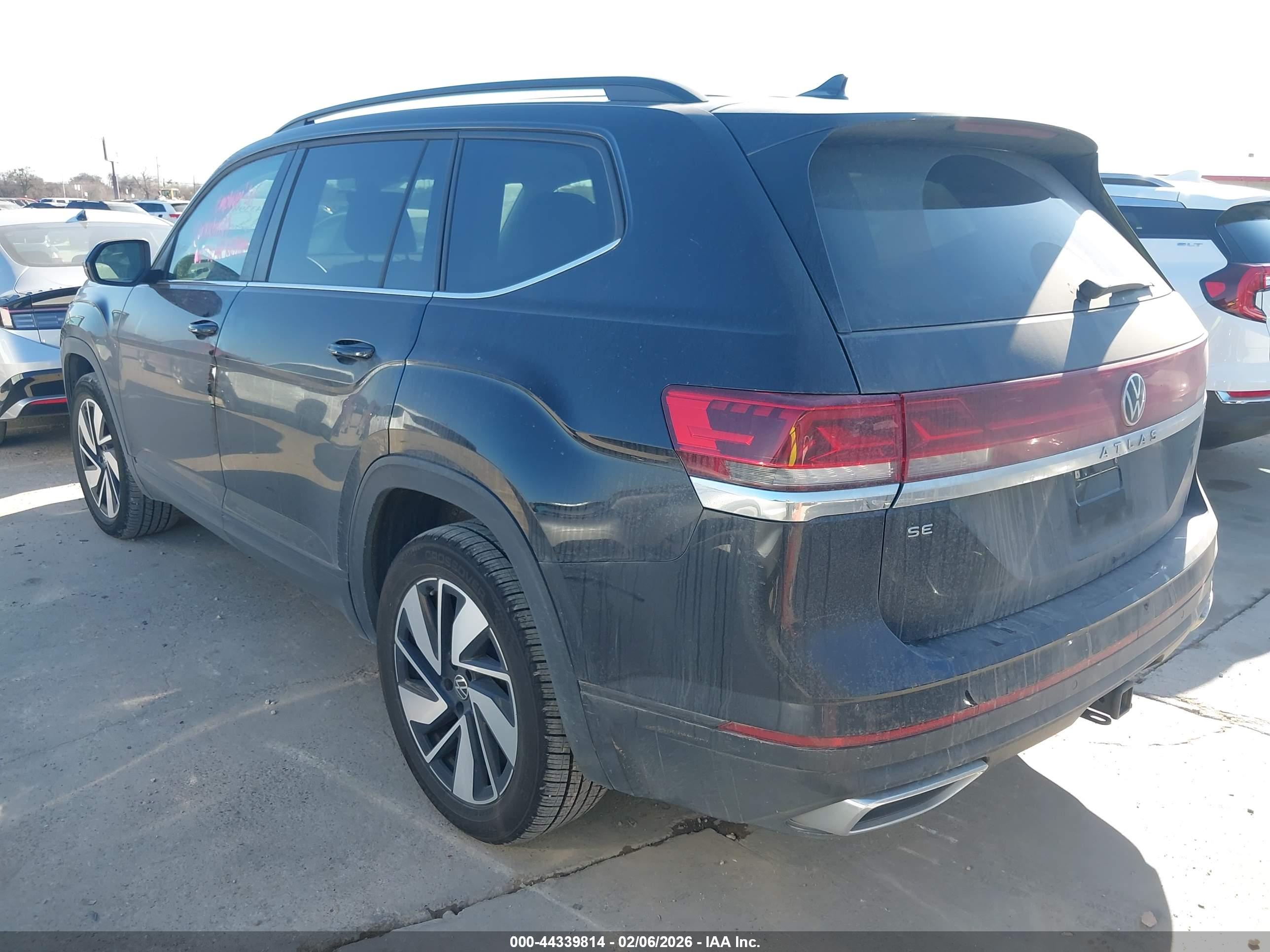 VOLKSWAGEN ATLAS image 3