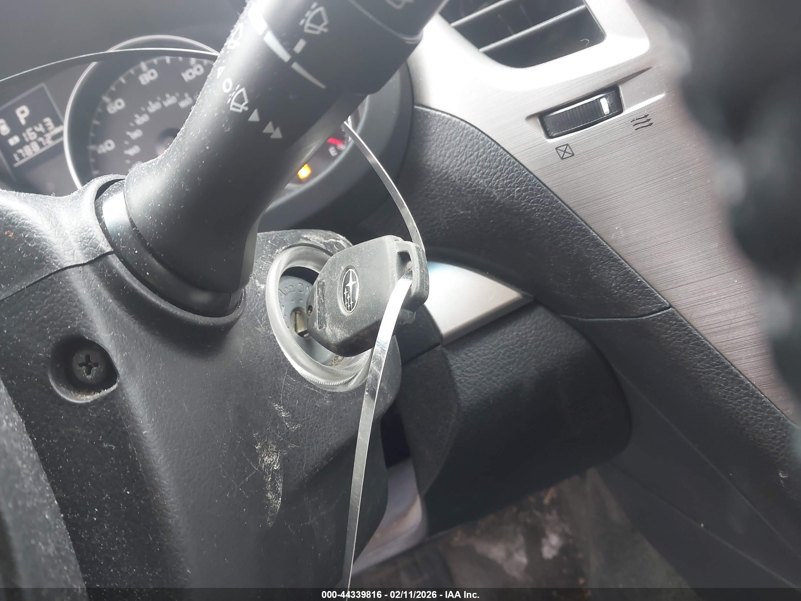 SUBARU OUTBACK image 11